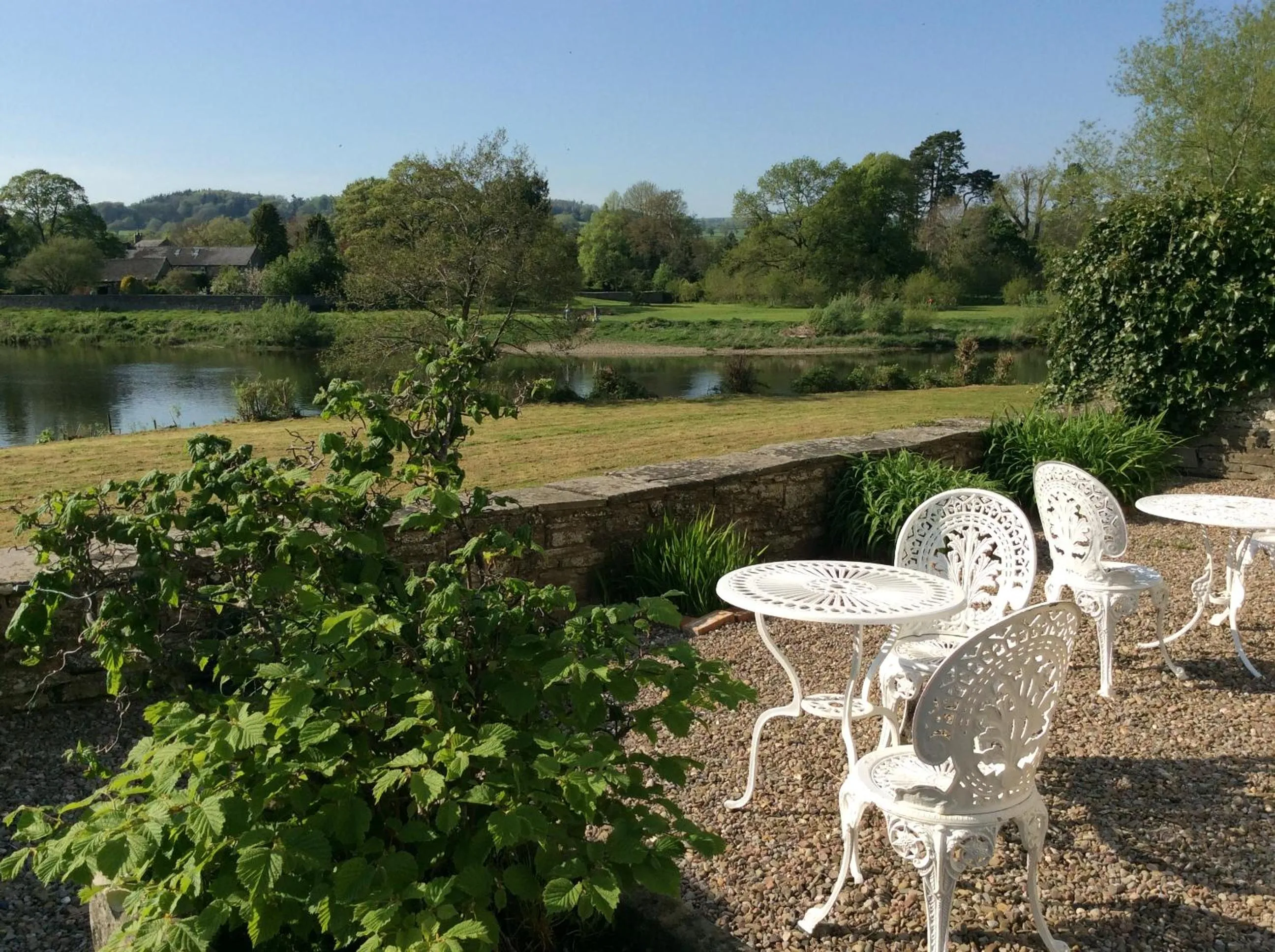 Patio in Aberllynfi Riverside Guest House
