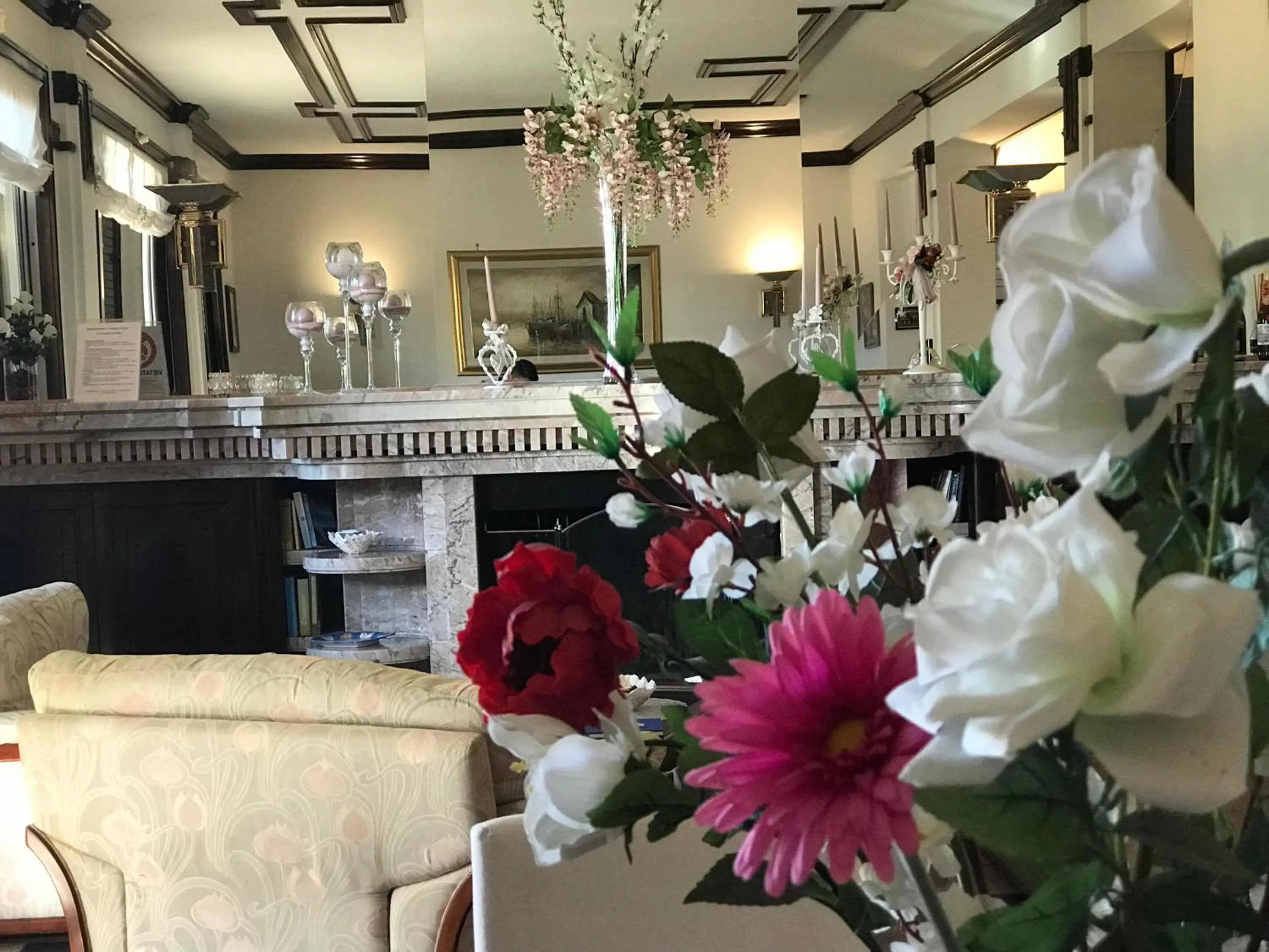 Lobby or reception in La Maison Royale Bed & Breakfast