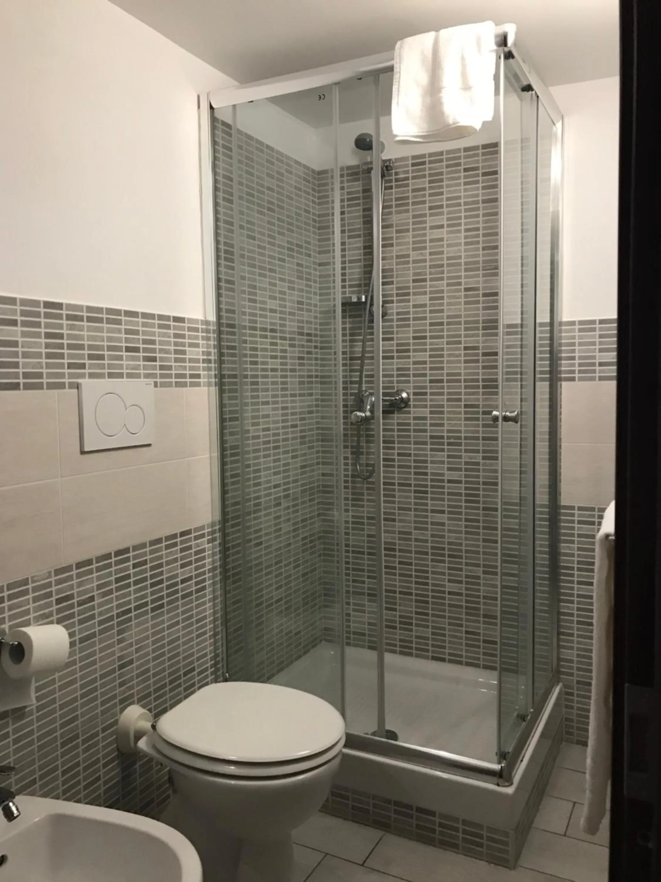 Bathroom in La Maison Royale Bed & Breakfast