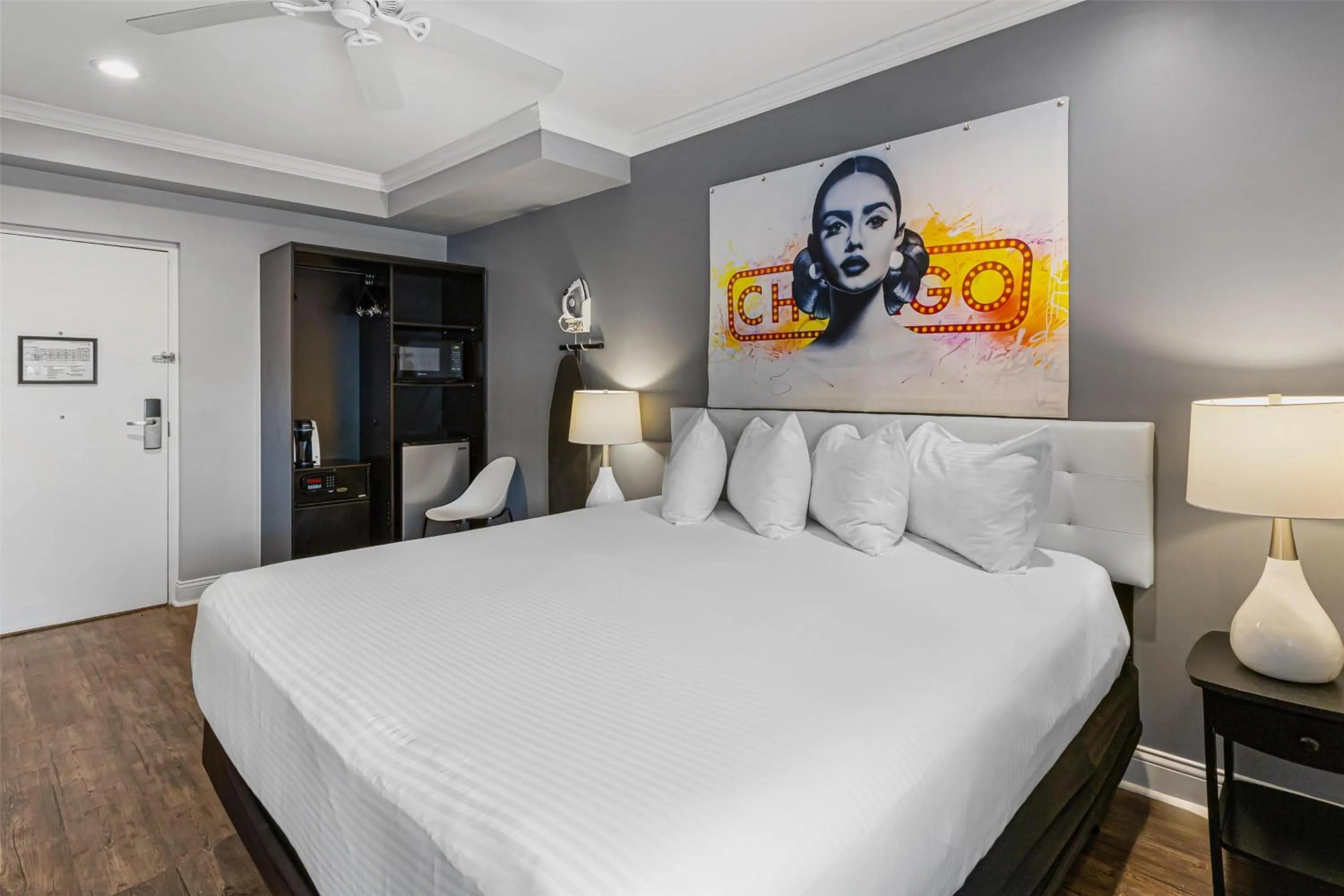 Bedroom, Bed in Hotel Chicago West Loop, SureStay Collection by Best Western