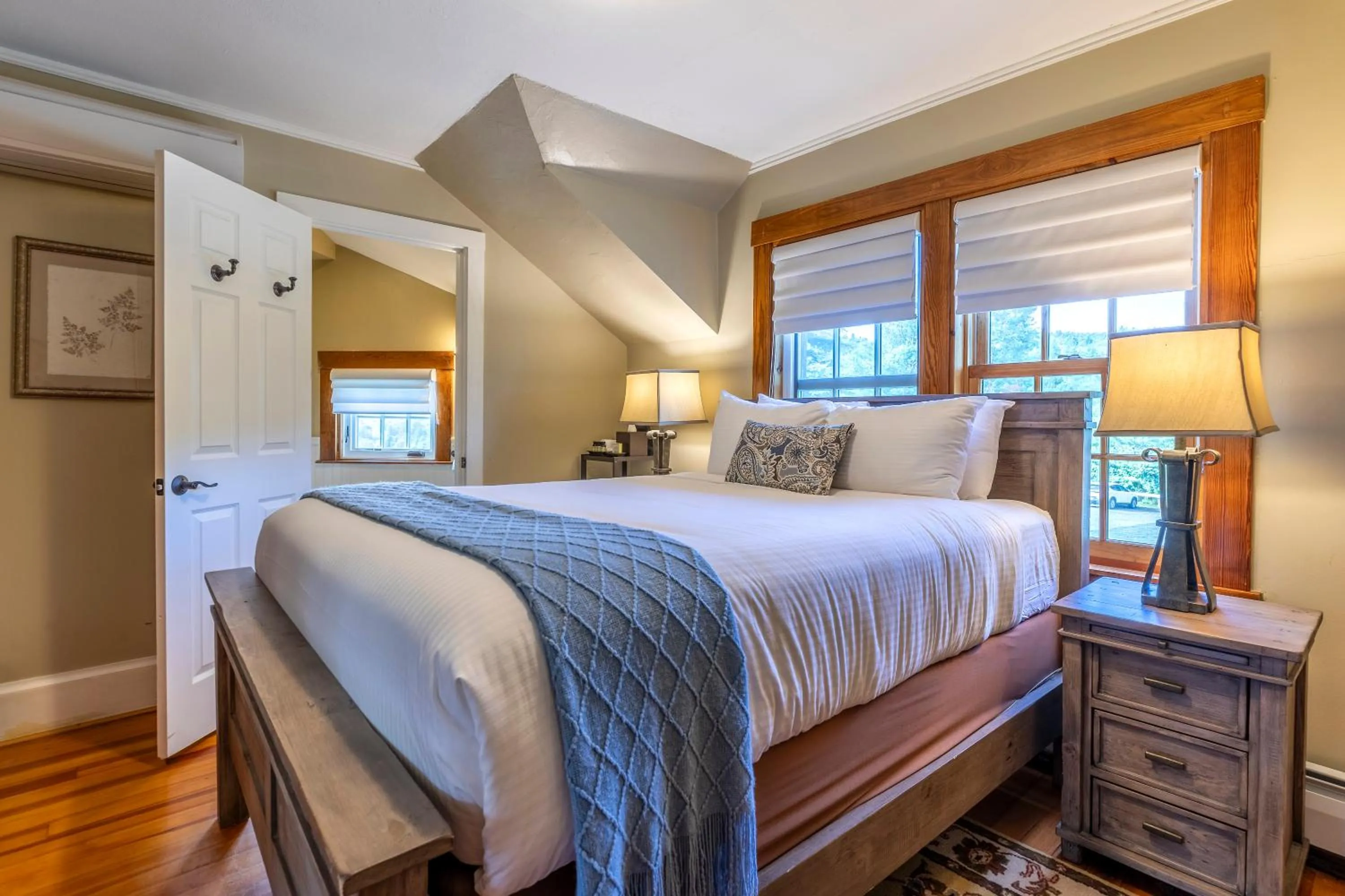 Bed in The White House Inn