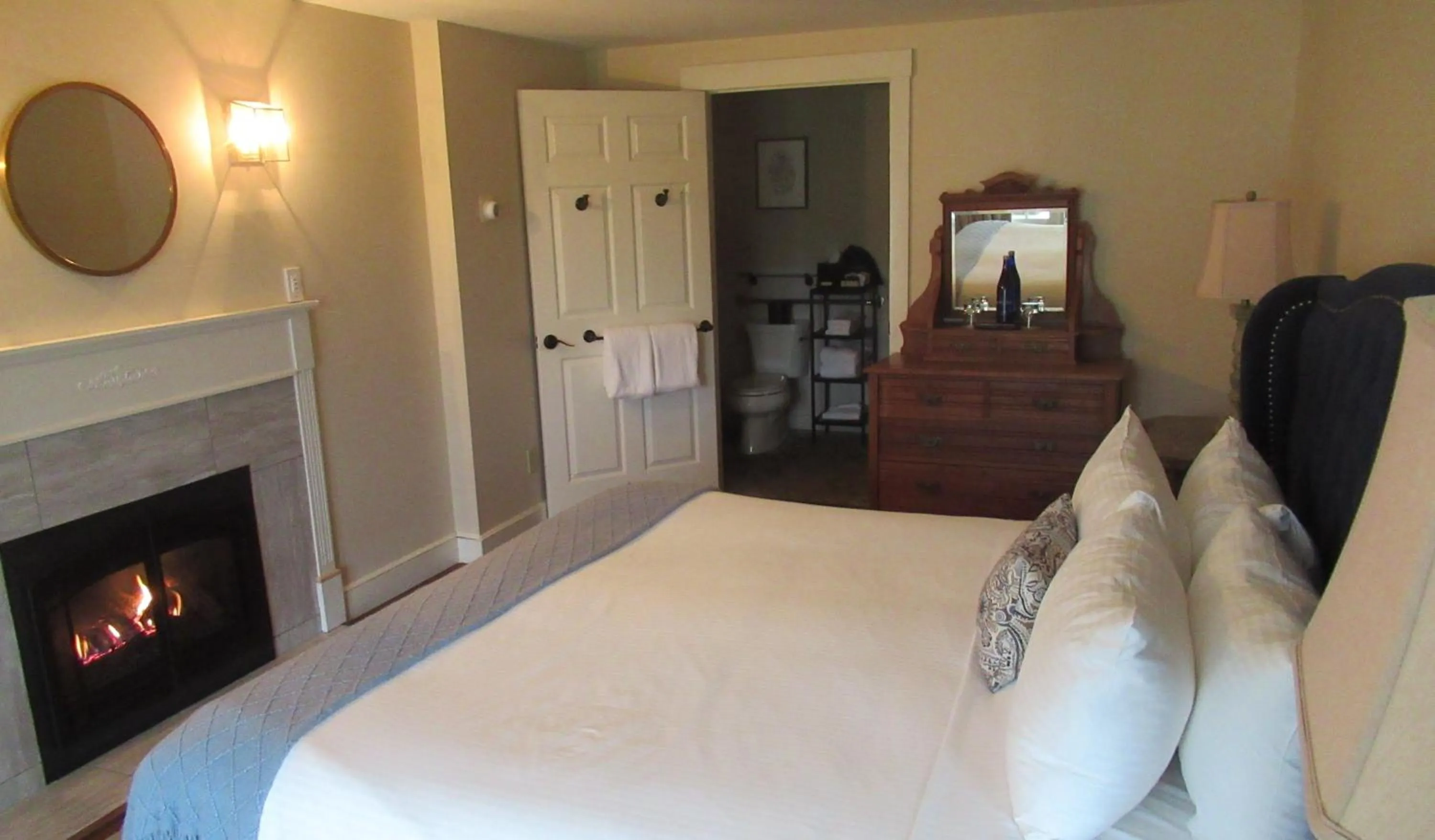 Bed in The White House Inn