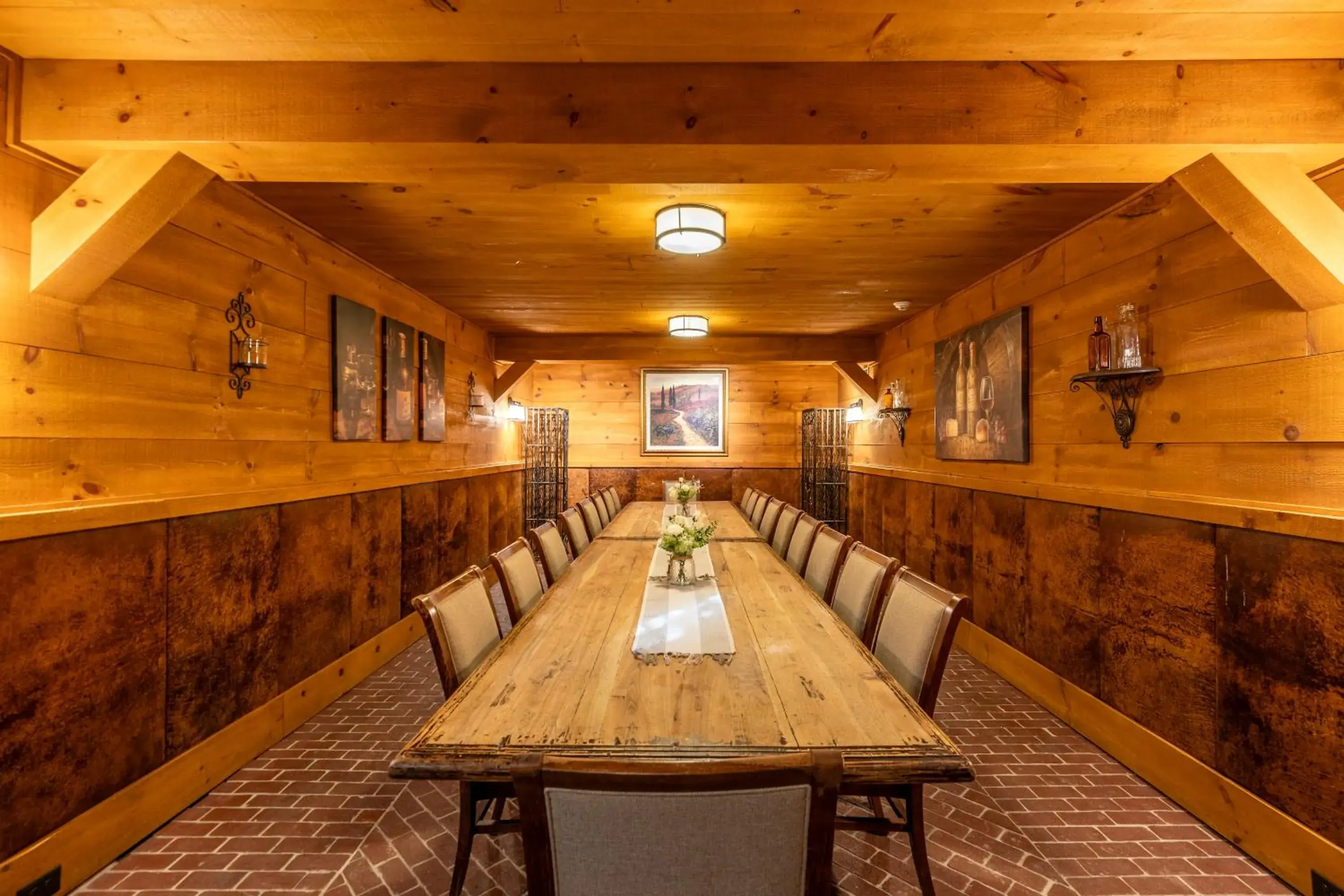 Restaurant/places to eat in The White House Inn Restaurant/places to eat in The White House Inn