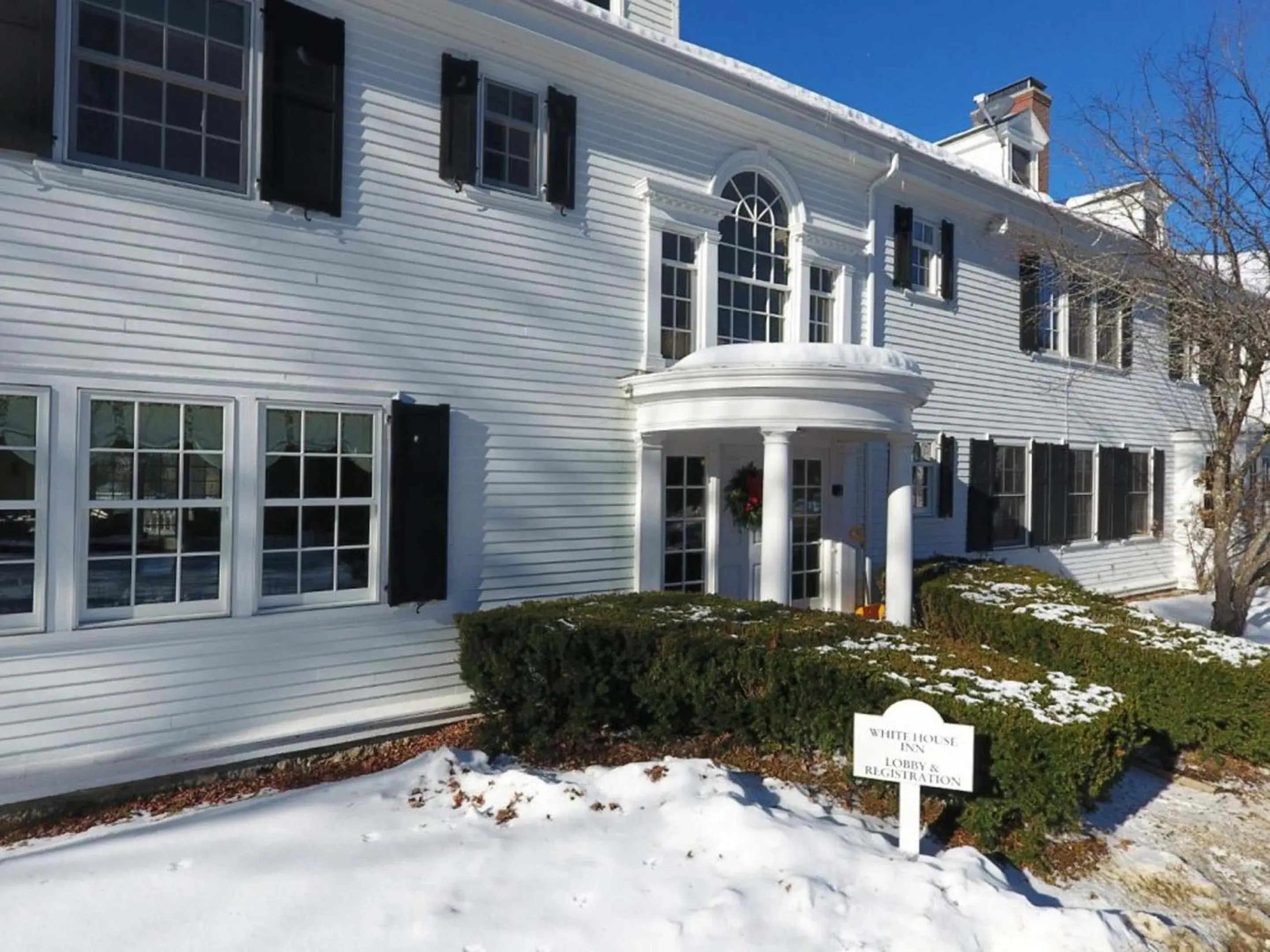 Property building in The White House Inn Property building in The White House Inn