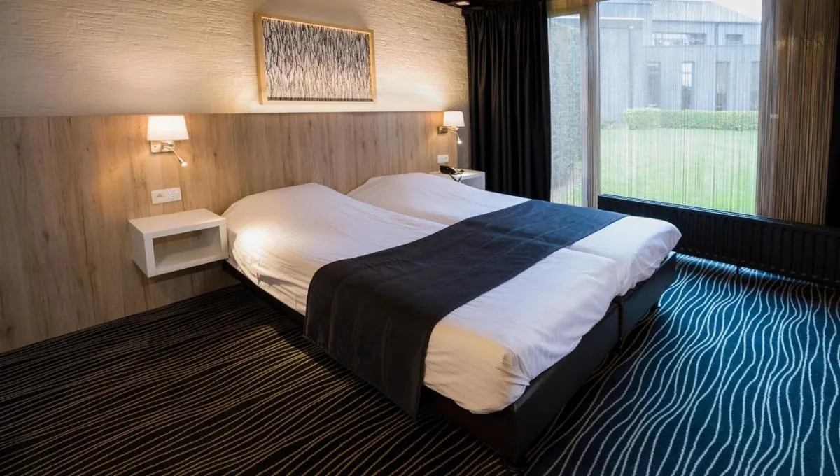 Bed in Van der Valk Hotel Beveren