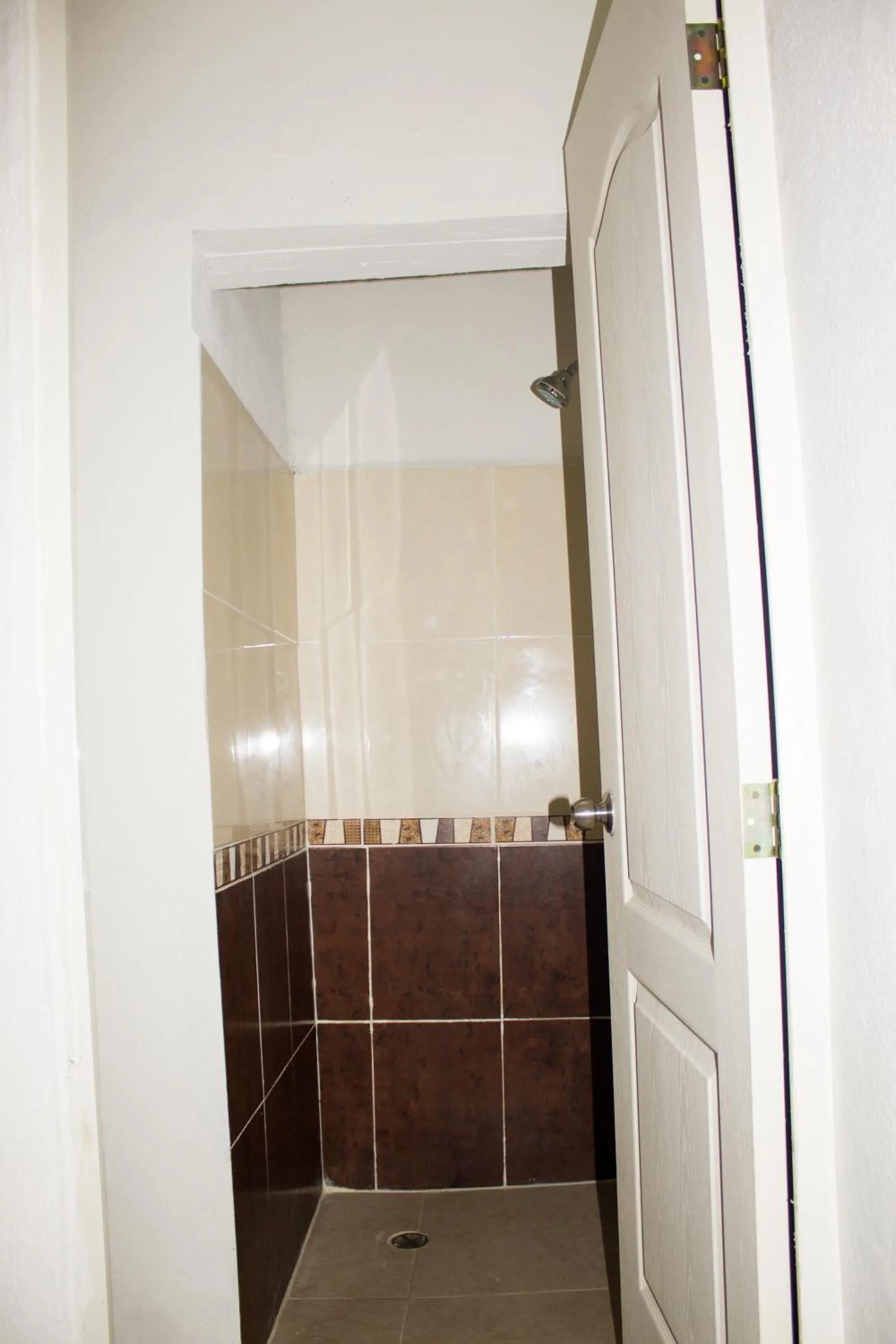 Bathroom in Rosvel Hotel