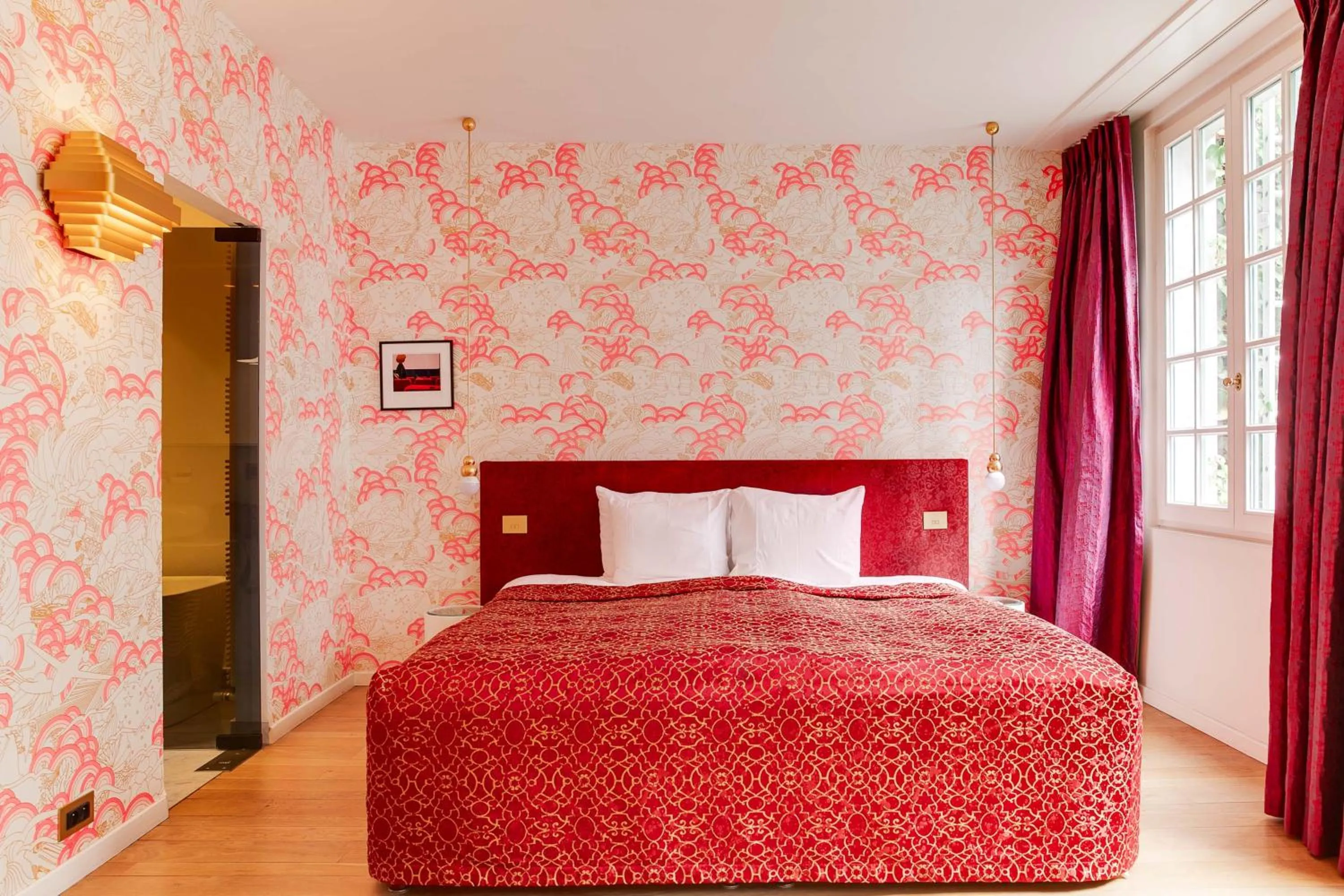 Bed in Hotel De Witte Lelie -Small Luxury Hotels of the World