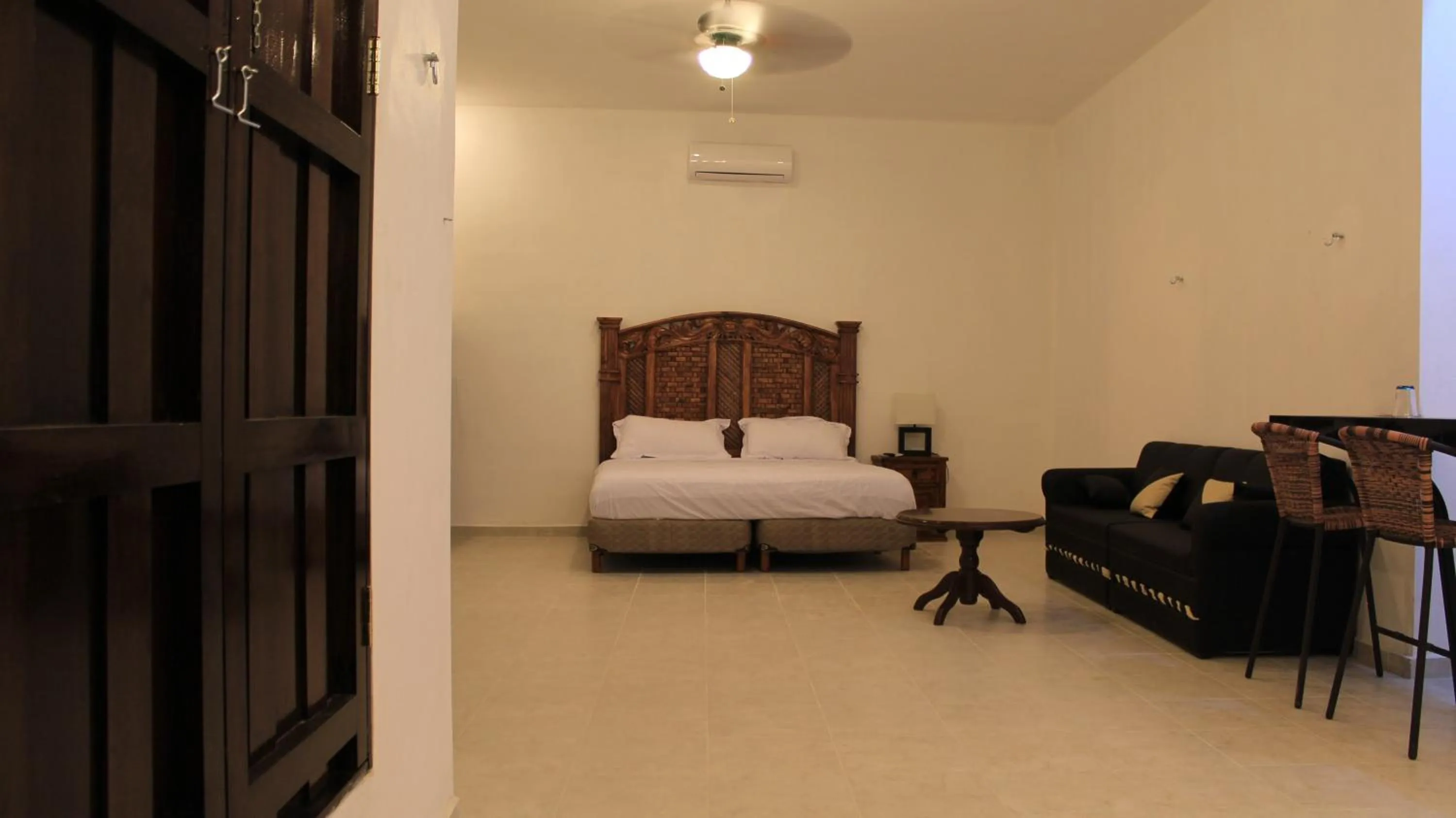 Bedroom, Bed in Hotel Hacienda Margot