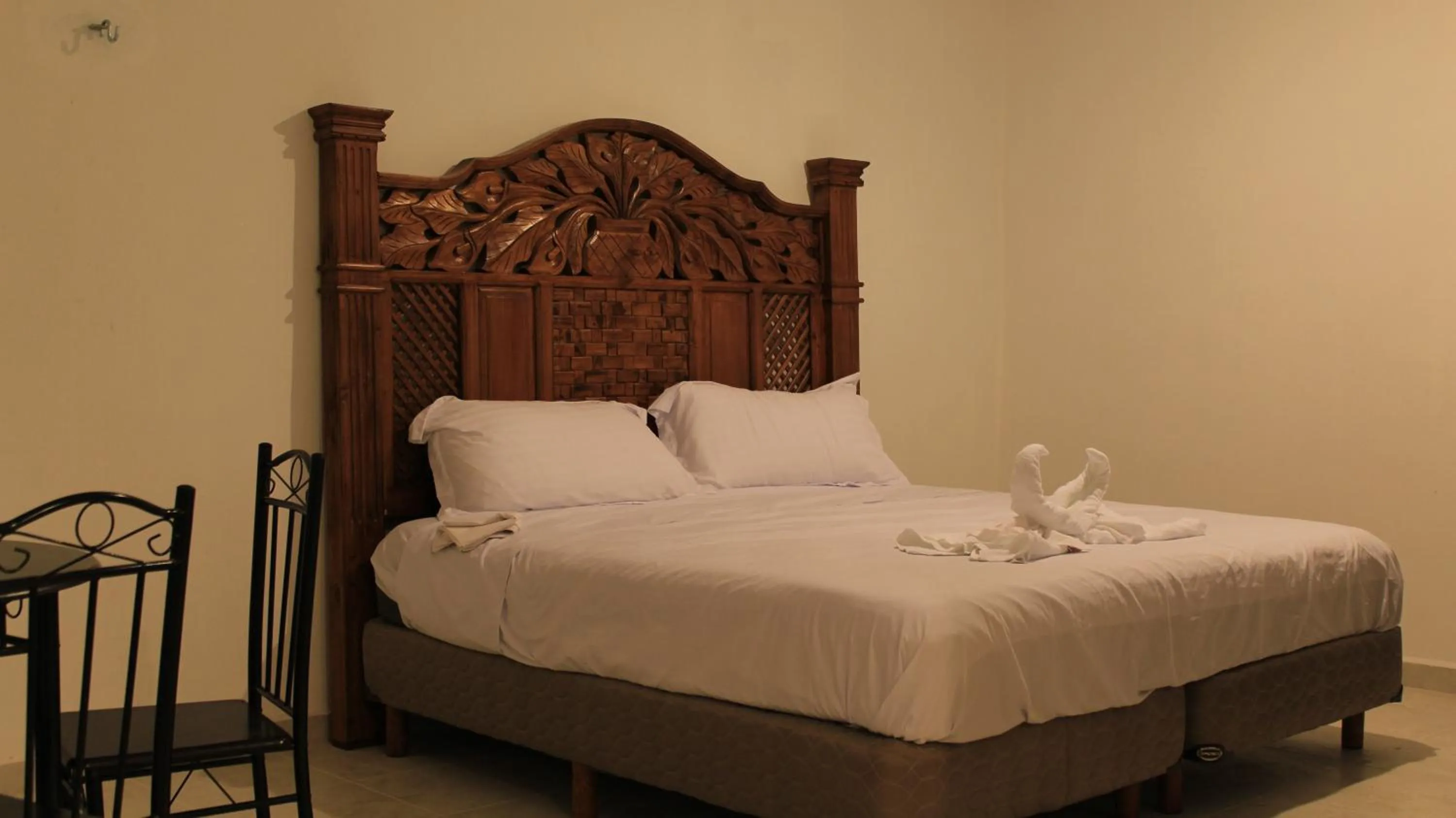 Bedroom, Bed in Hotel Hacienda Margot