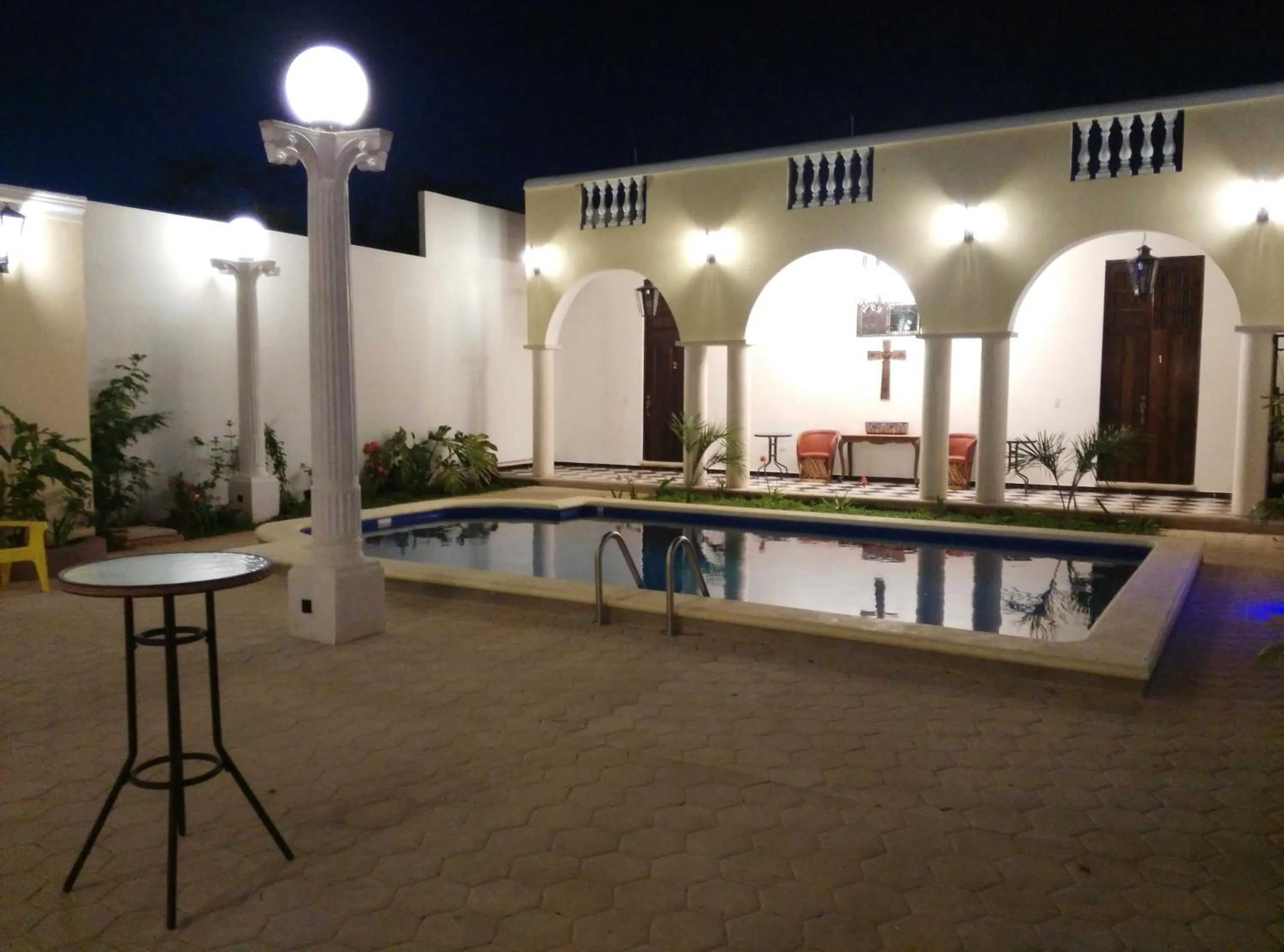 Swimming pool in Hotel Hacienda Margot