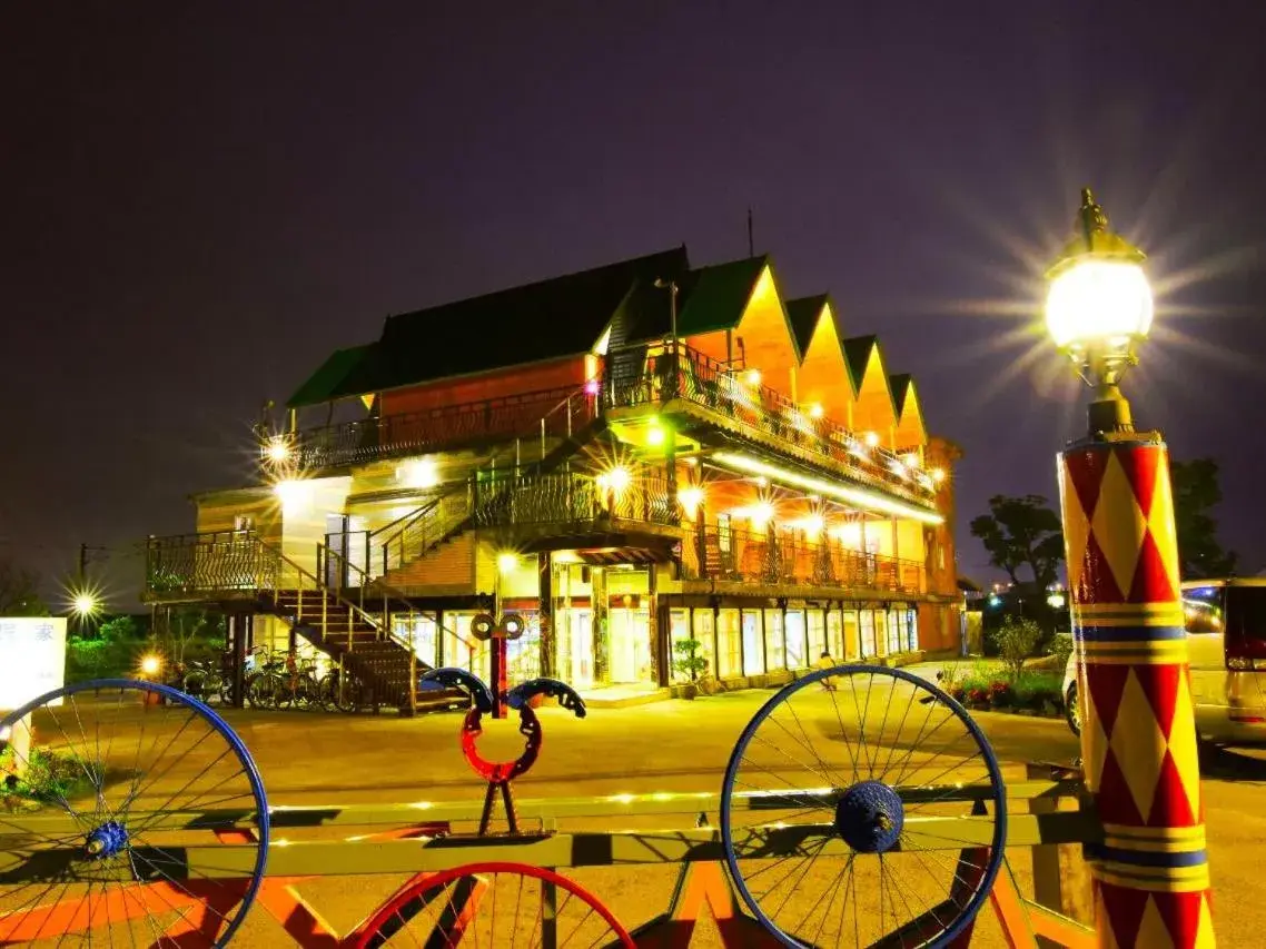 Property building in Artisan Hostel Property building in Artisan Hostel
