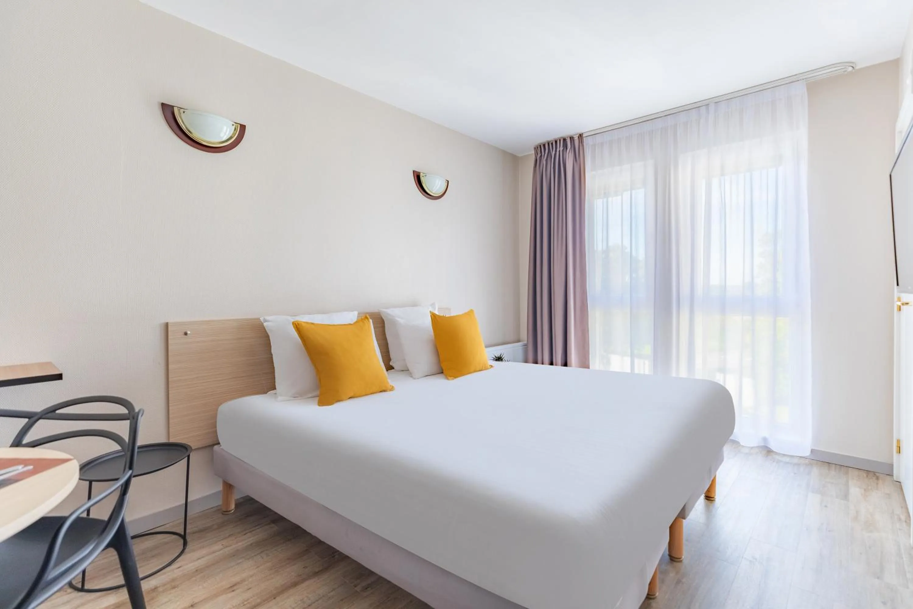 Bed in Appart'City Classic Arlon - Porte du Luxembourg