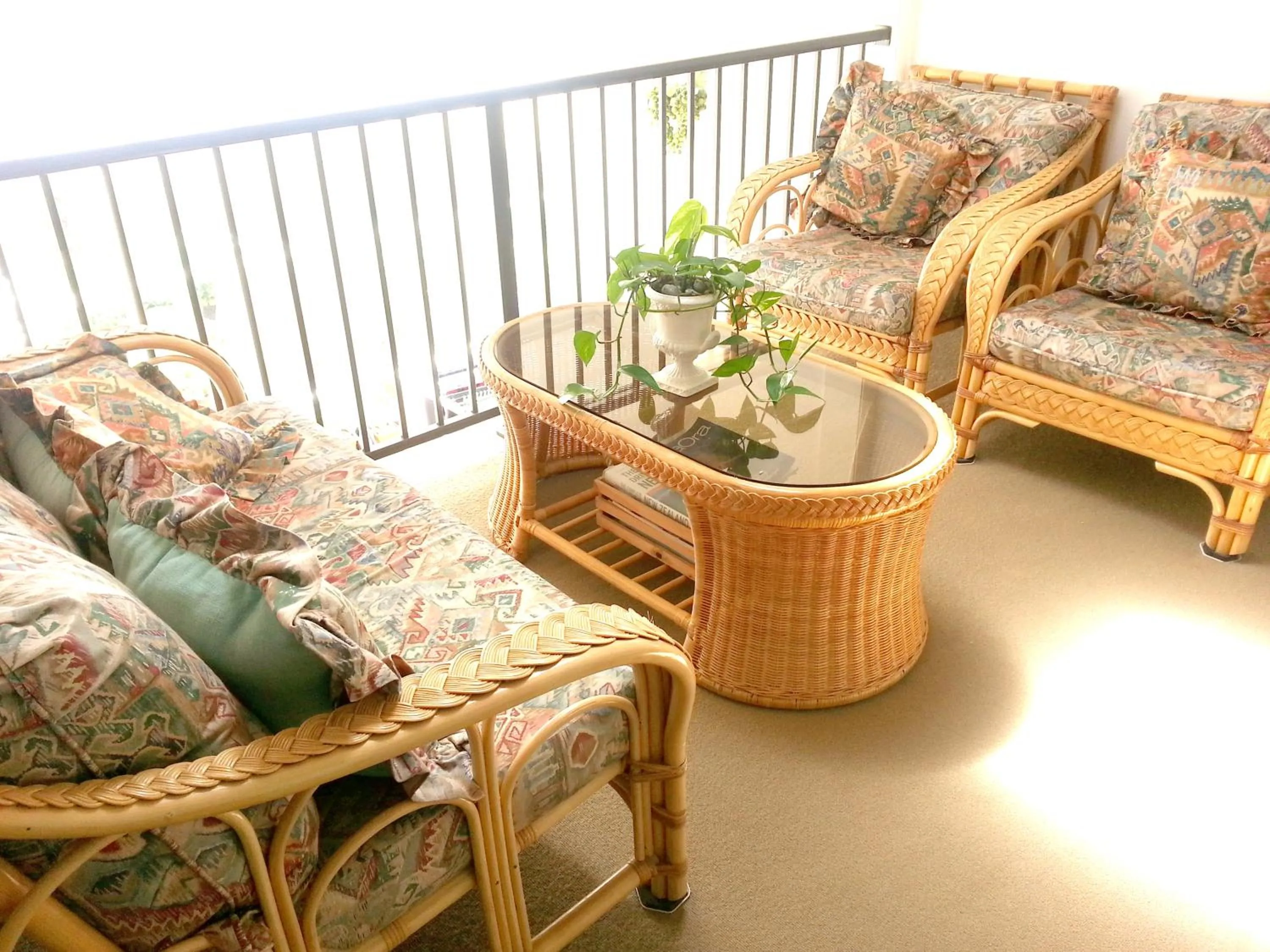 Coffee/tea facilities in Lush & Co Auckland Bed & Breakfast