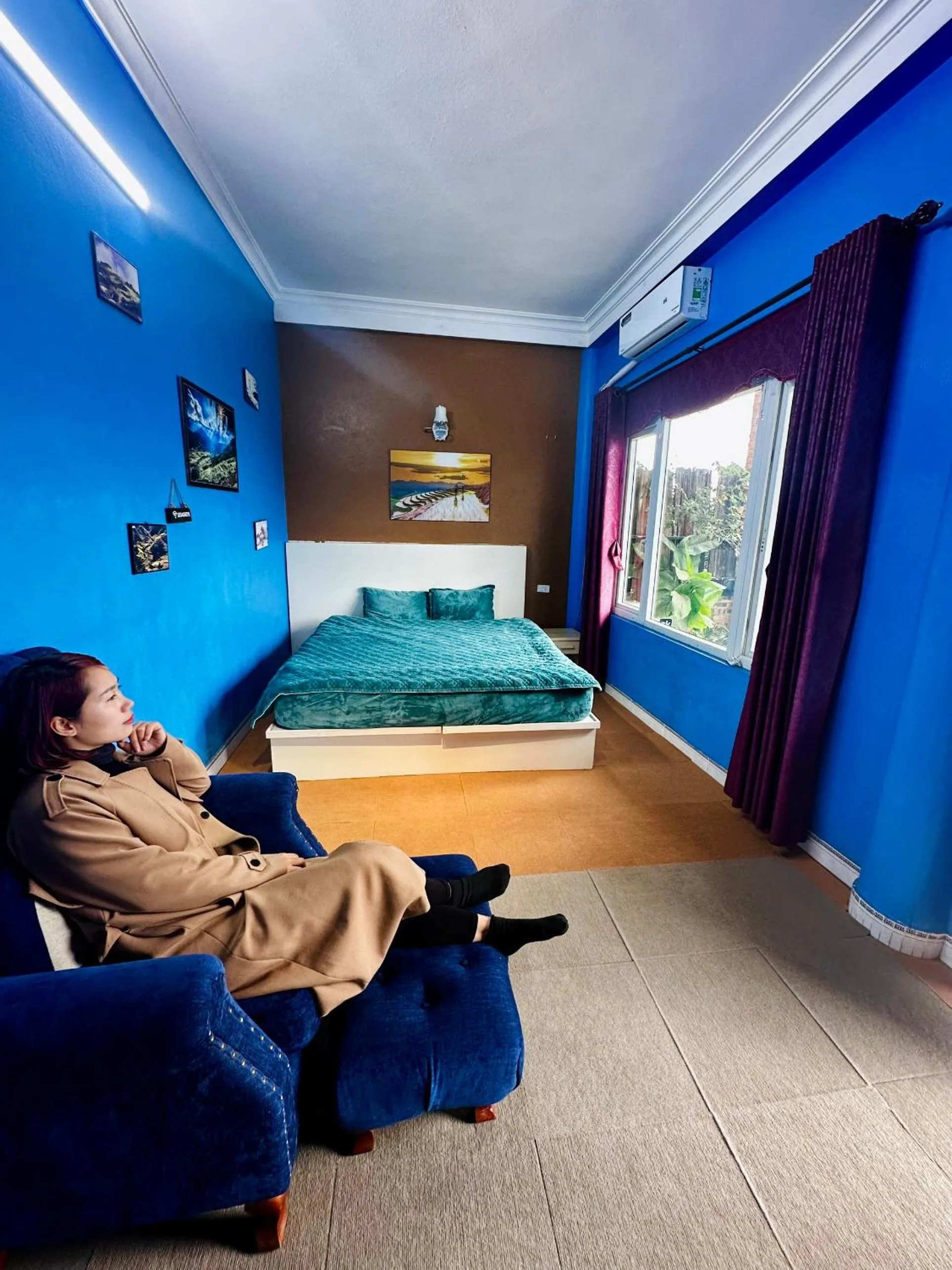 Bed in Catcat Garden House