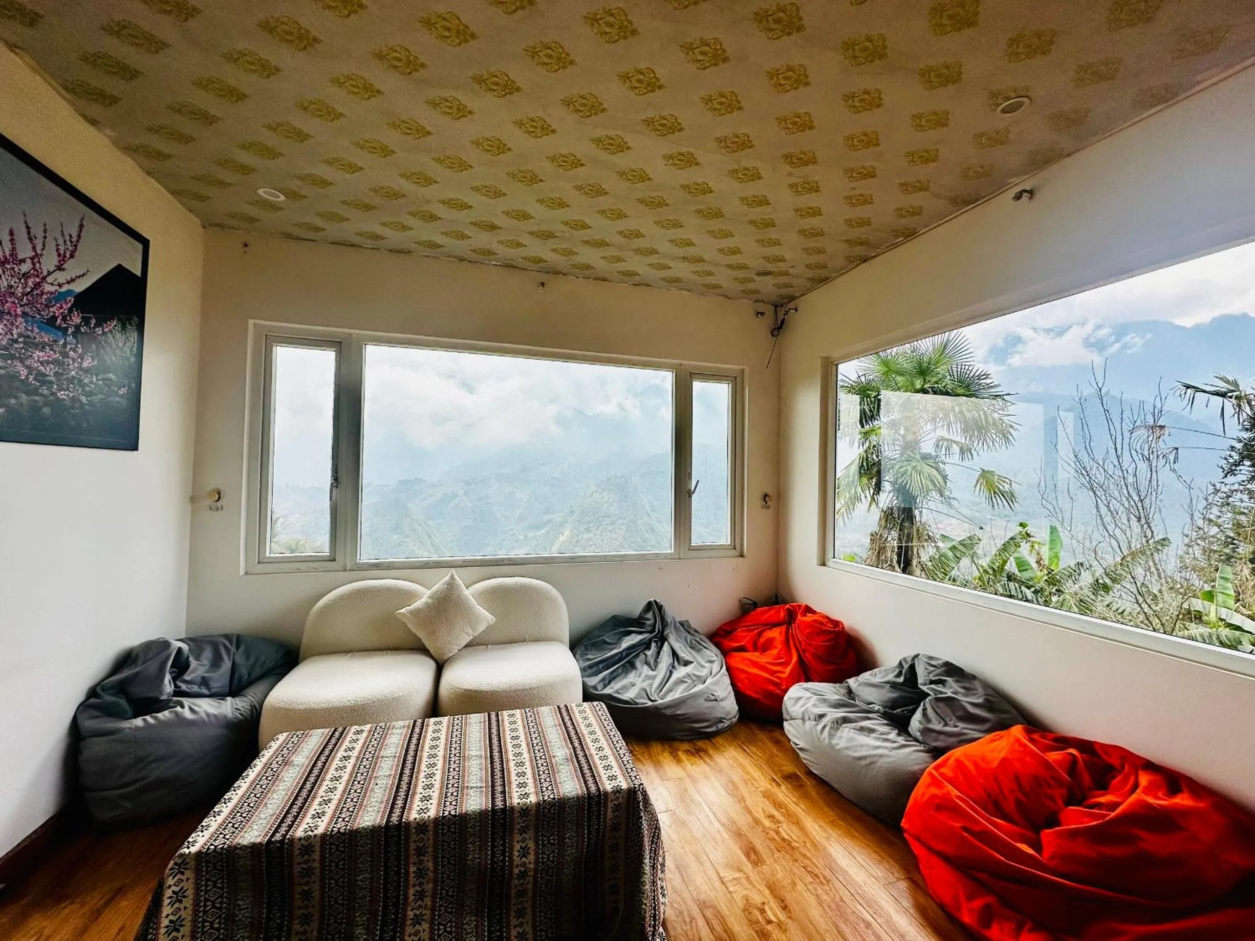 Living room in Catcat Garden House