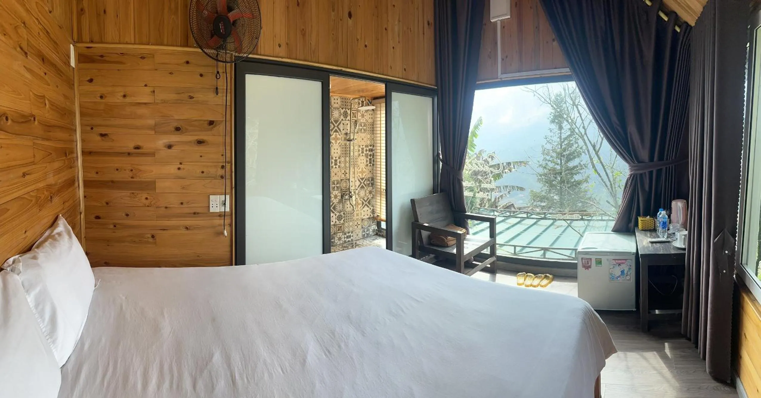Bed in Catcat Garden House