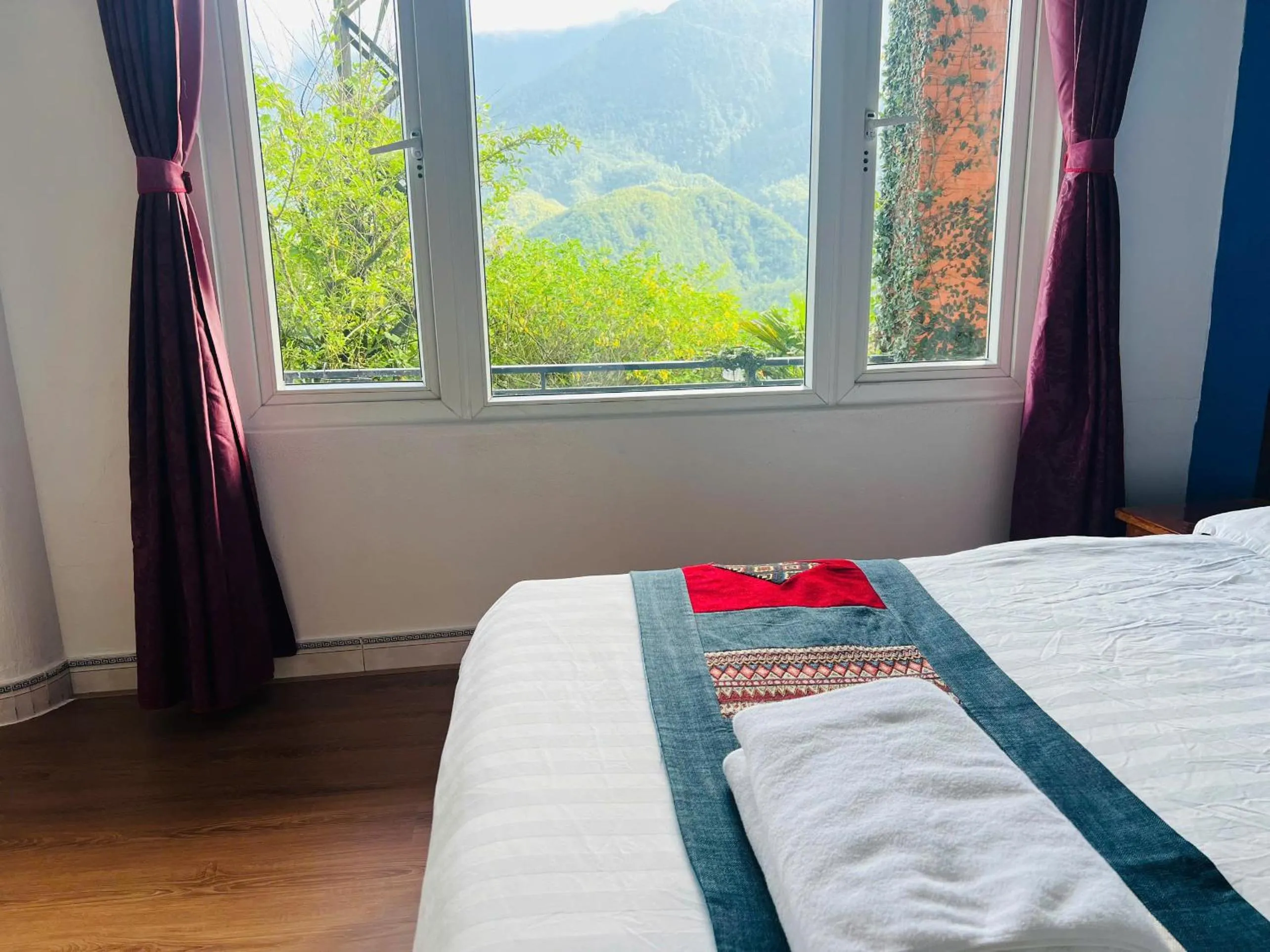 Natural landscape, Bed in Catcat Garden House