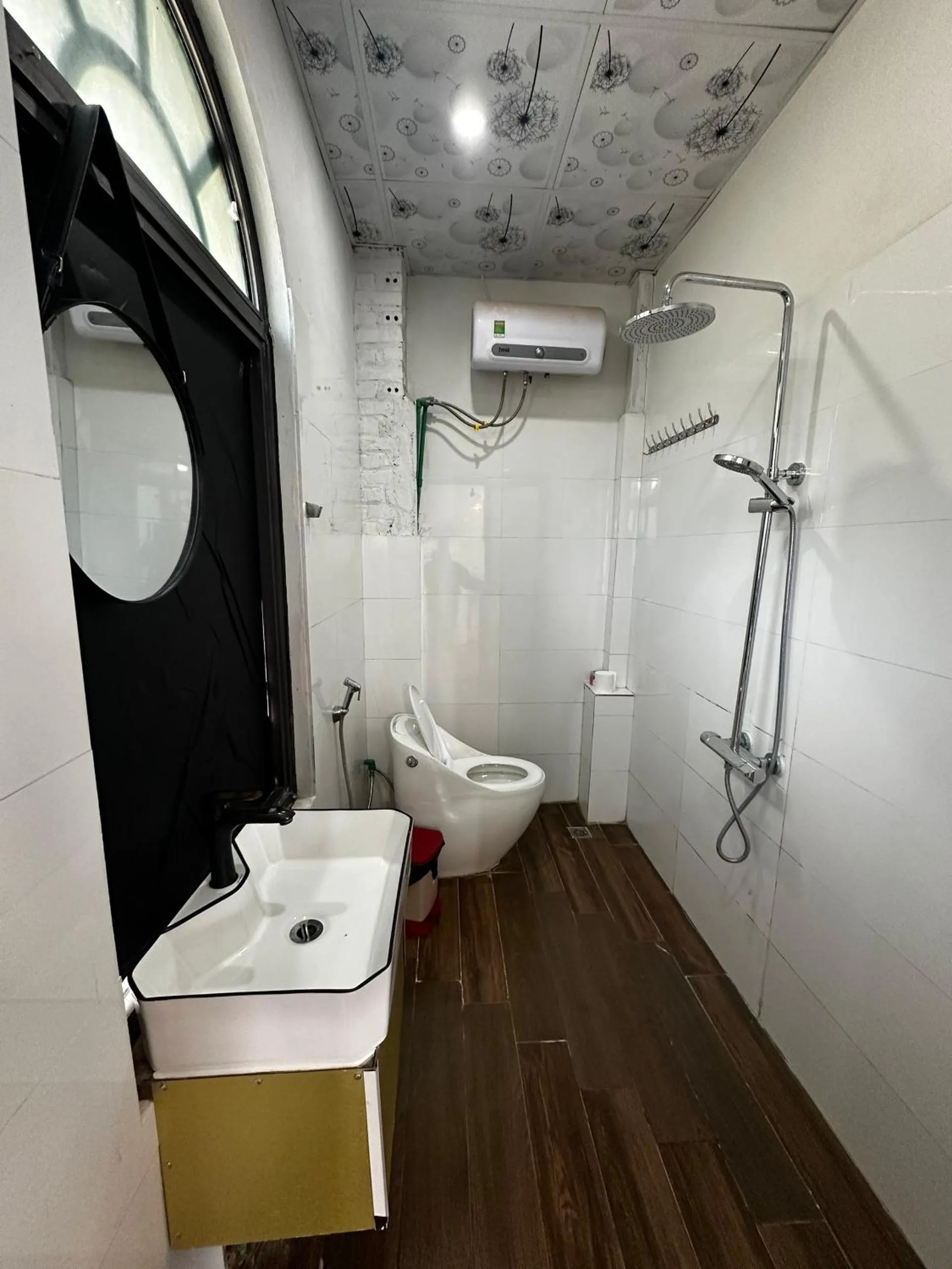 Bathroom in Catcat Garden House