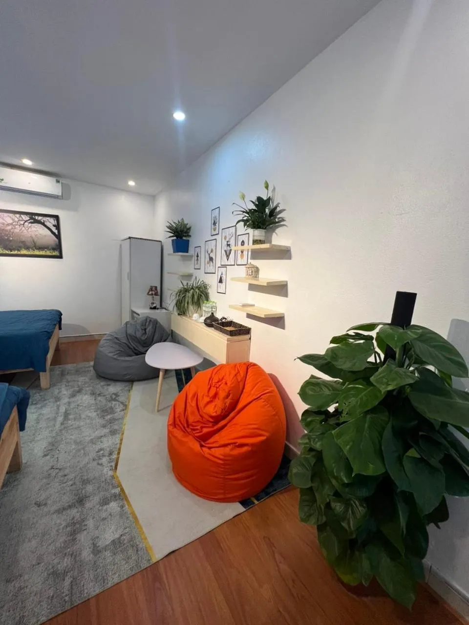 Seating area in Catcat Garden House