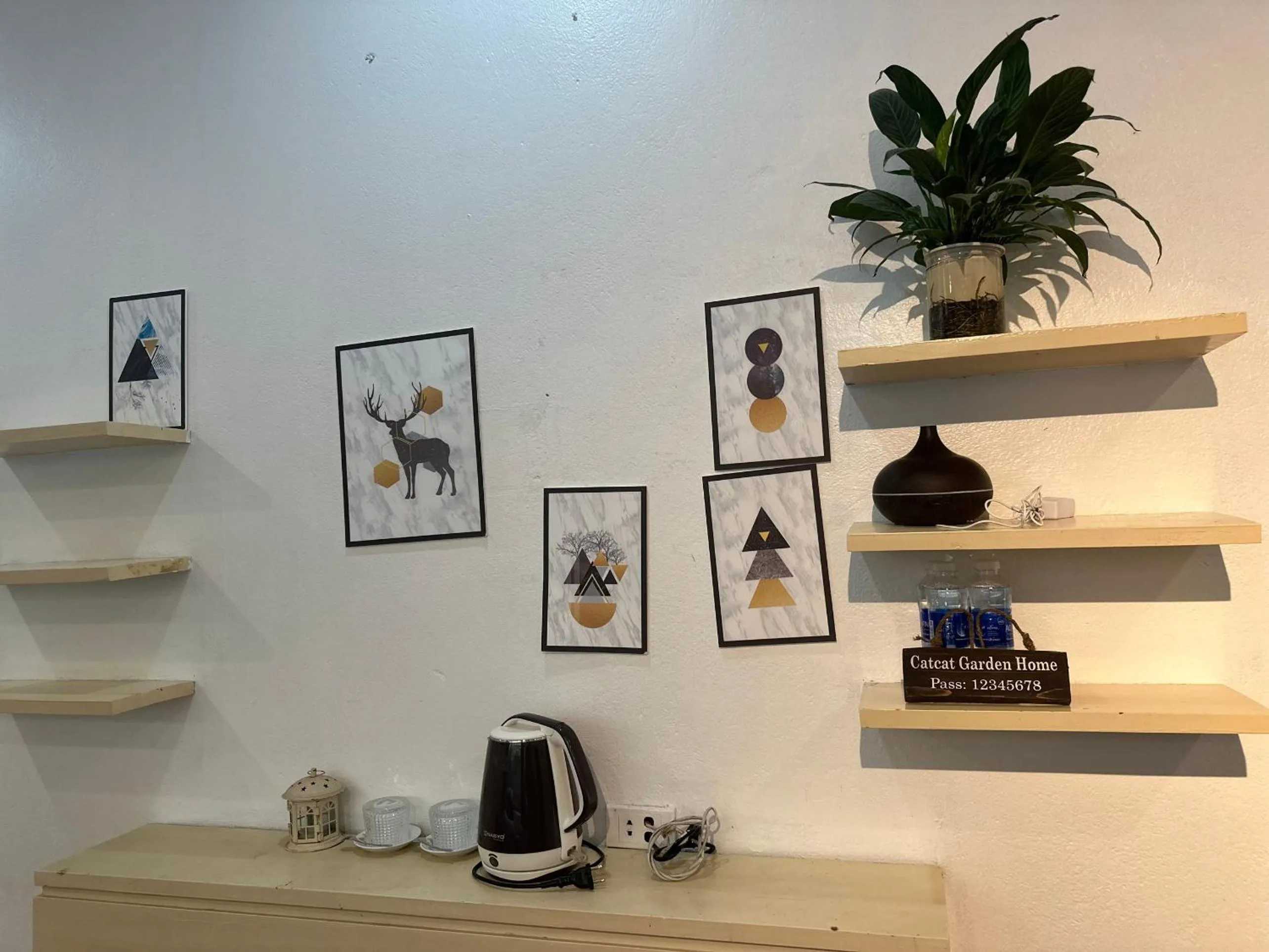 Catcat Garden House