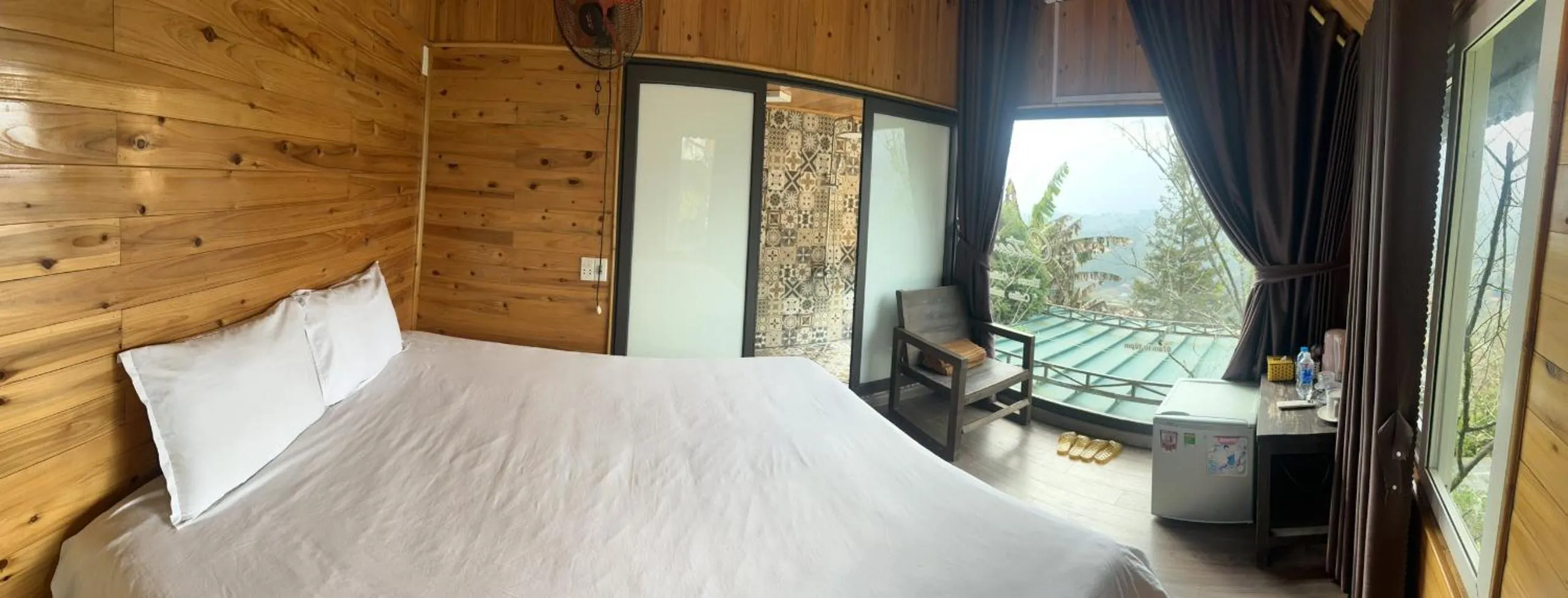 Bed in Catcat Garden House