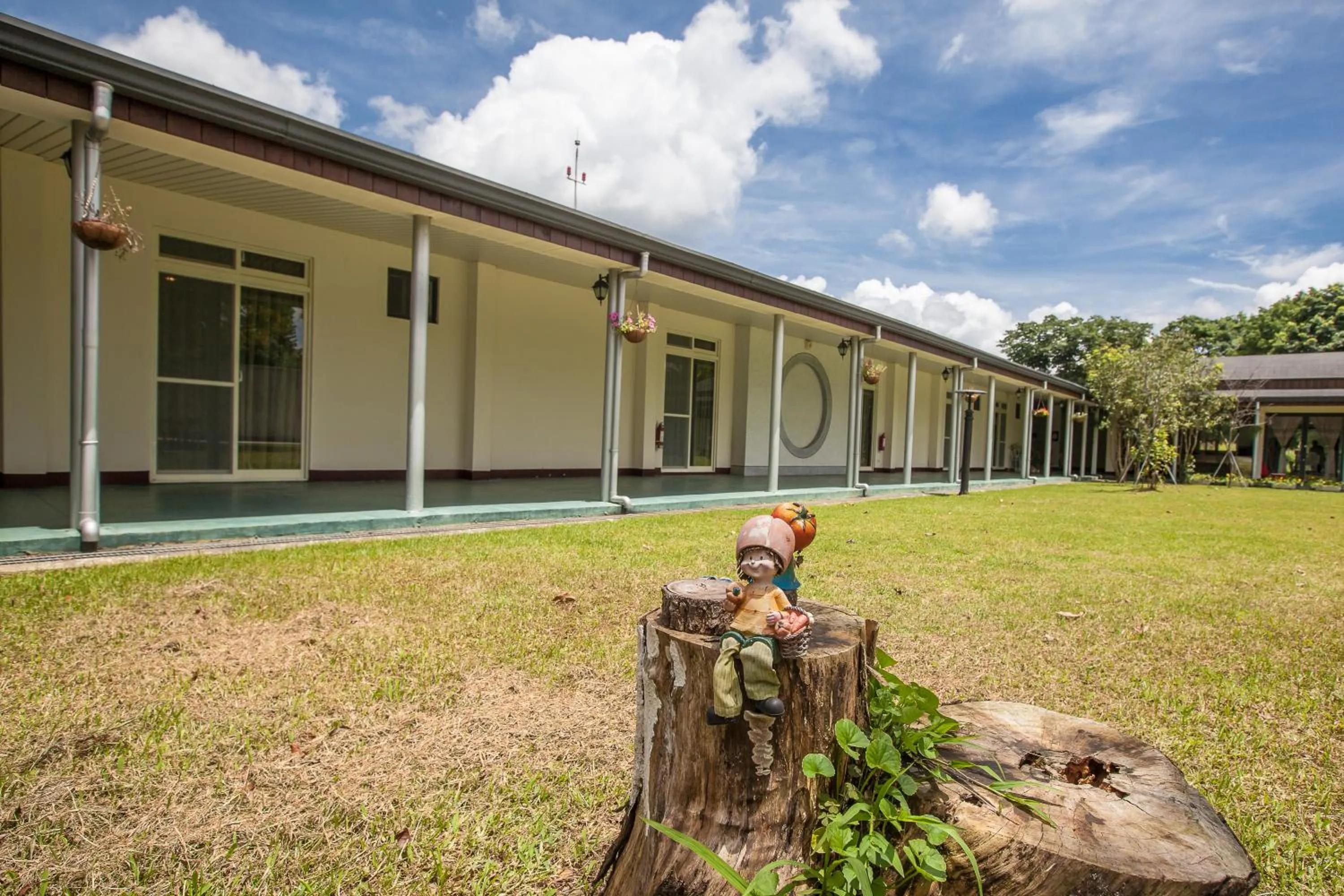 Children play ground in NCNU Campus Inn暨大行旅