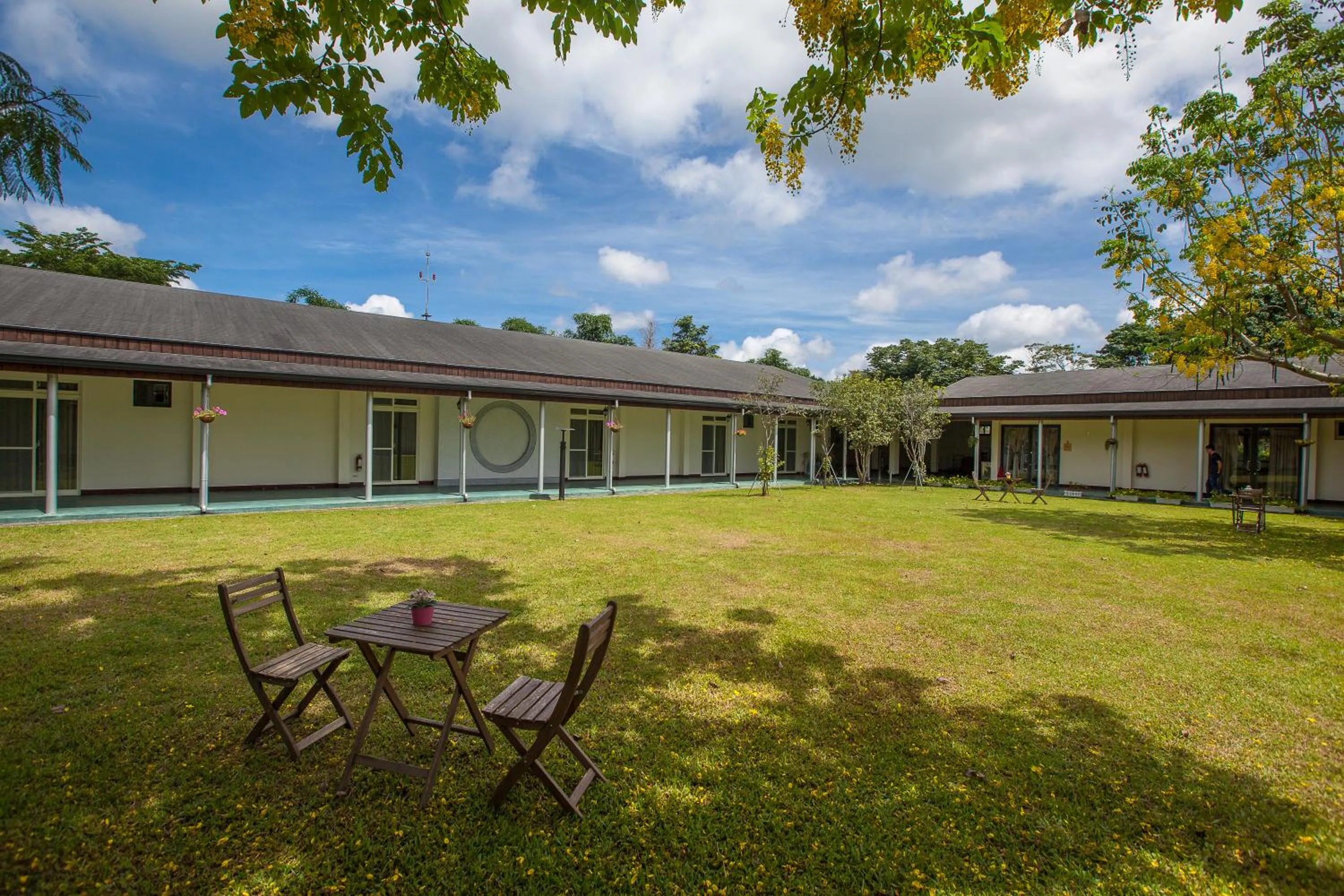 Children play ground in NCNU Campus Inn暨大行旅
