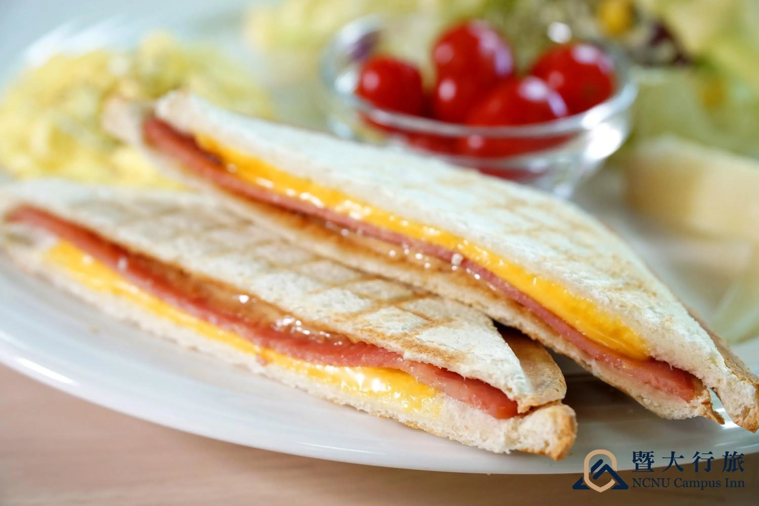 Restaurant/places to eat in NCNU Campus Inn暨大行旅