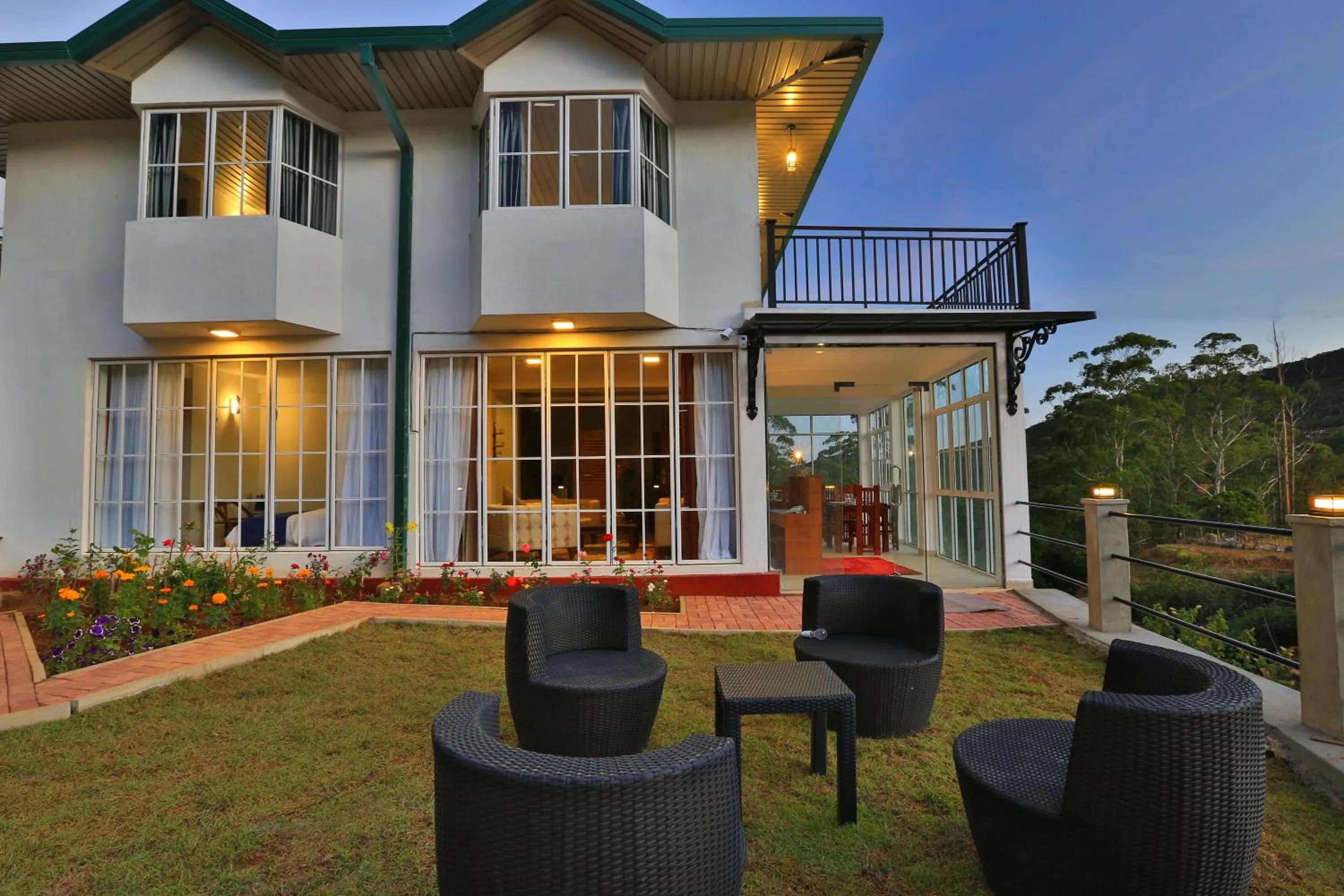 Garden in Lemas Holiday Bungalow