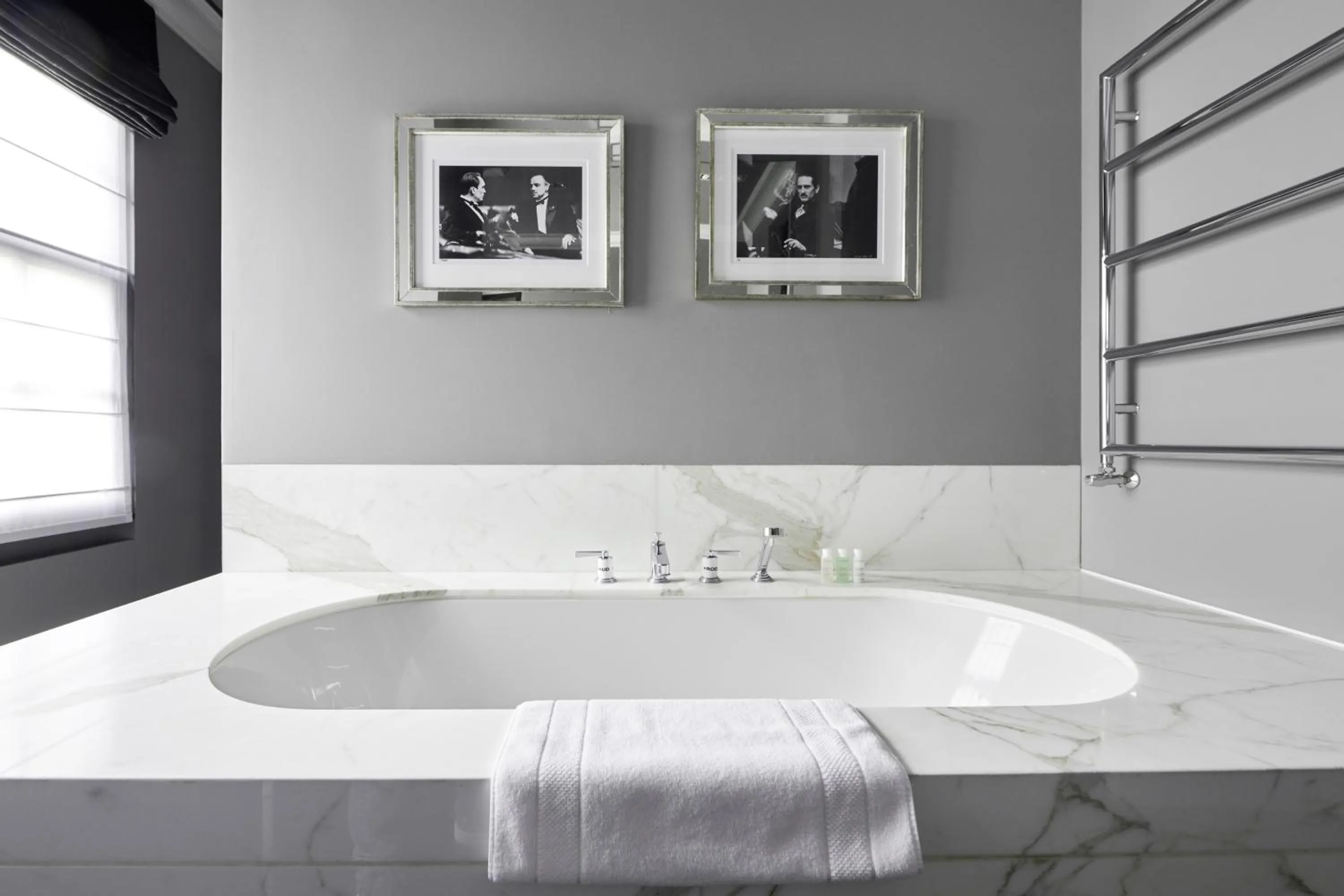 Bathroom in Hotel Odette en Ville