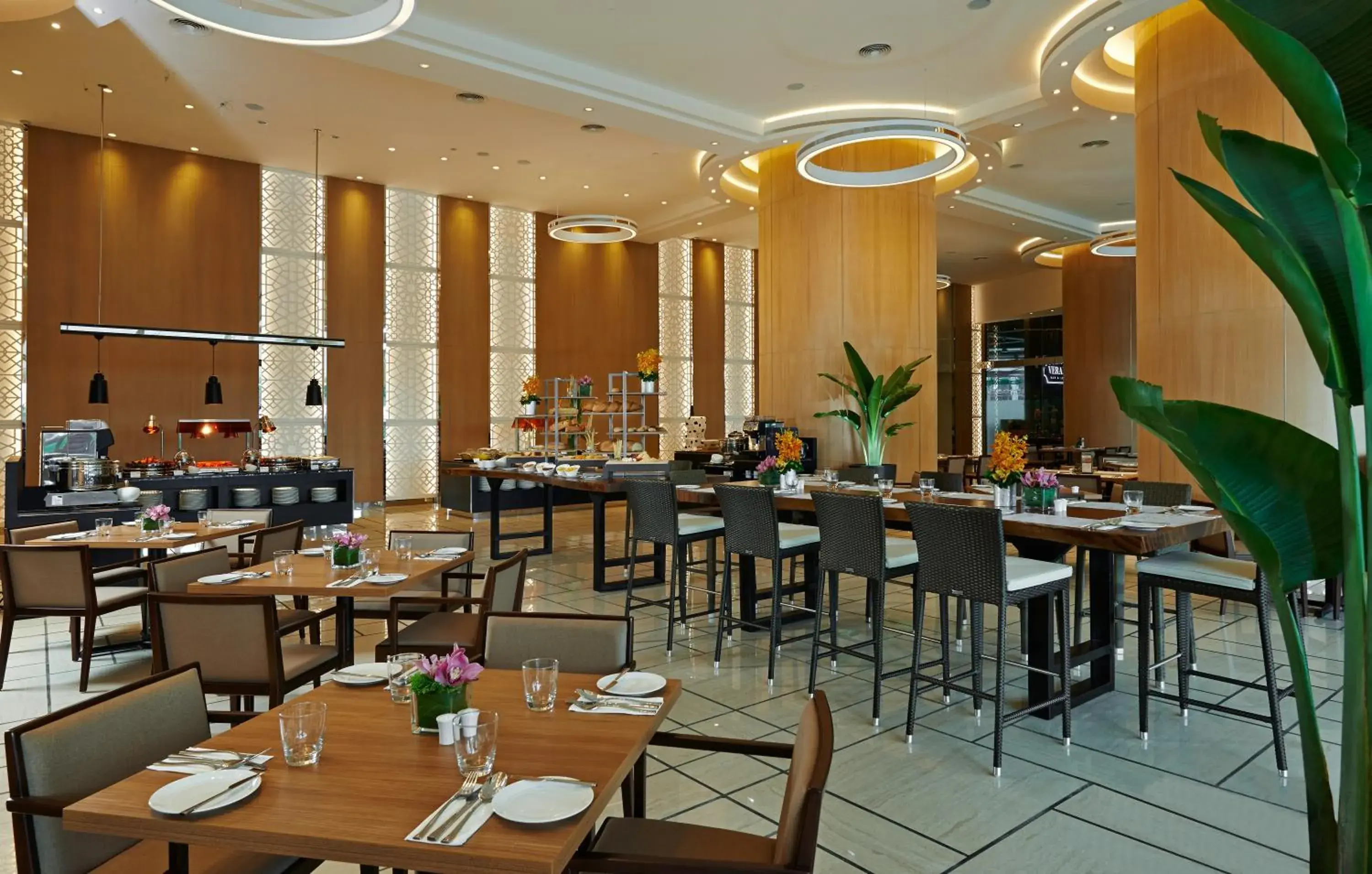 Restaurant/places to eat in VE Hotel & Residence Restaurant/places to eat in VE Hotel & Residence
