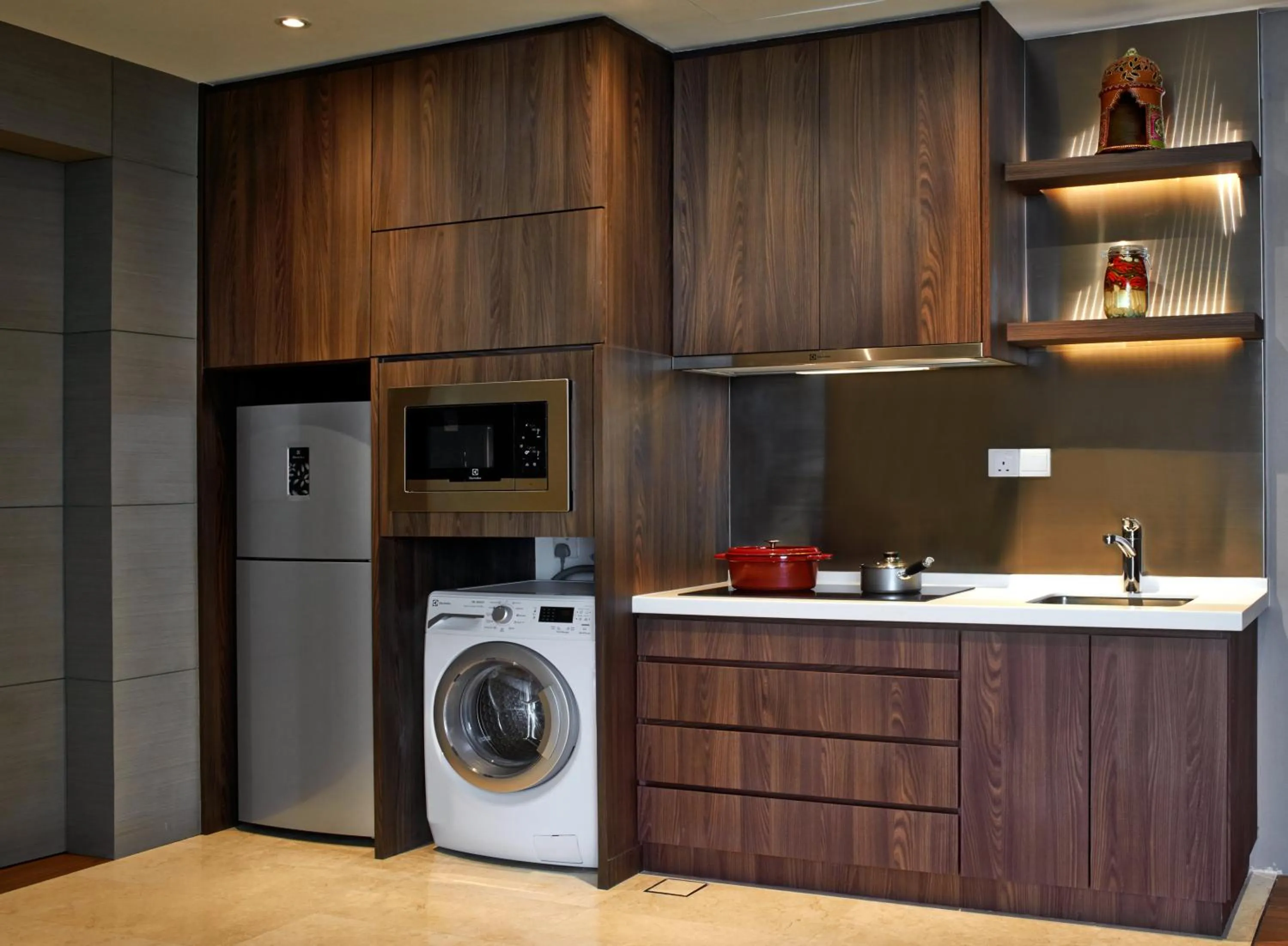 Kitchen or kitchenette in VE Hotel & Residence