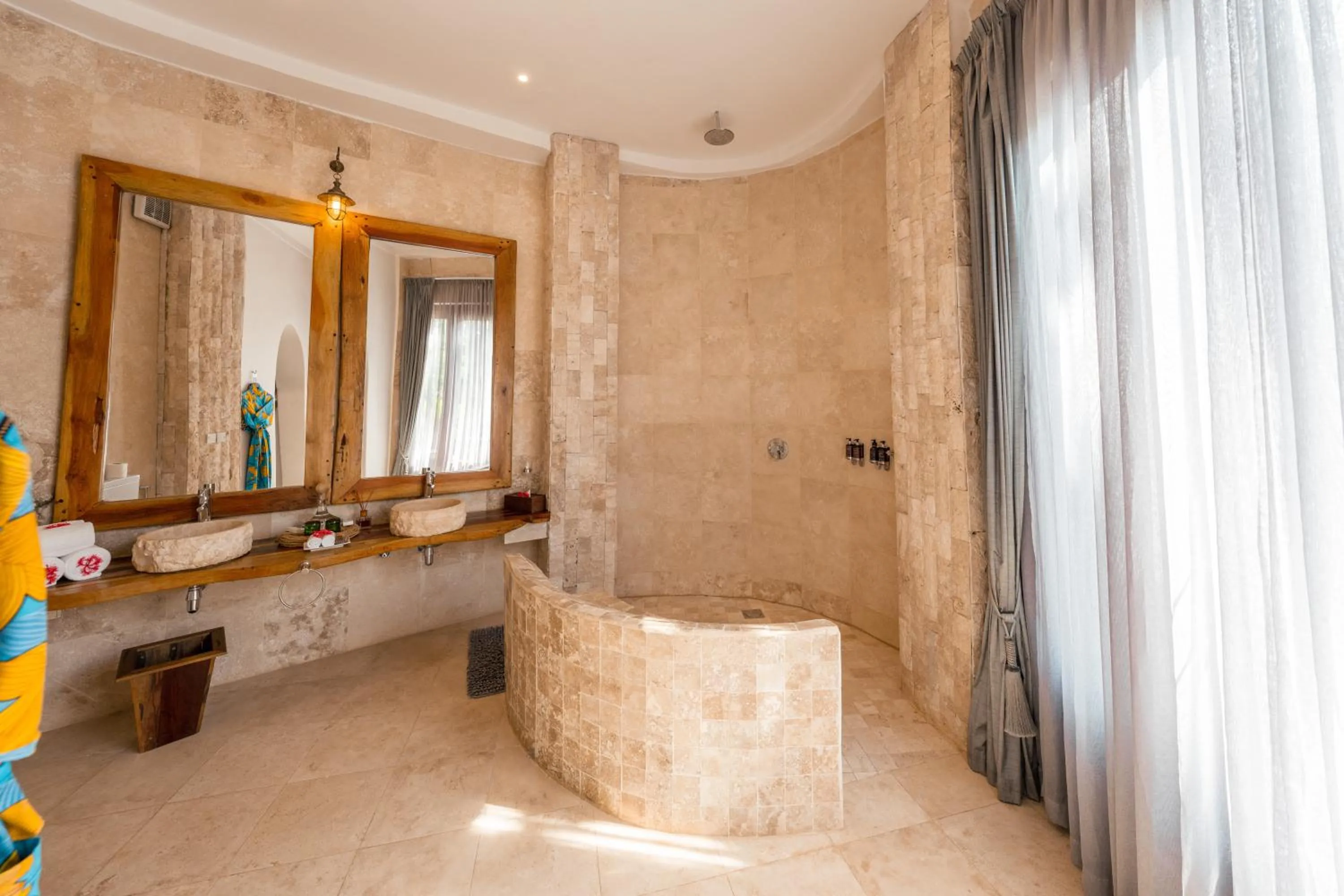 Shower in Xanadu Luxury Villas & Retreat Zanzibar