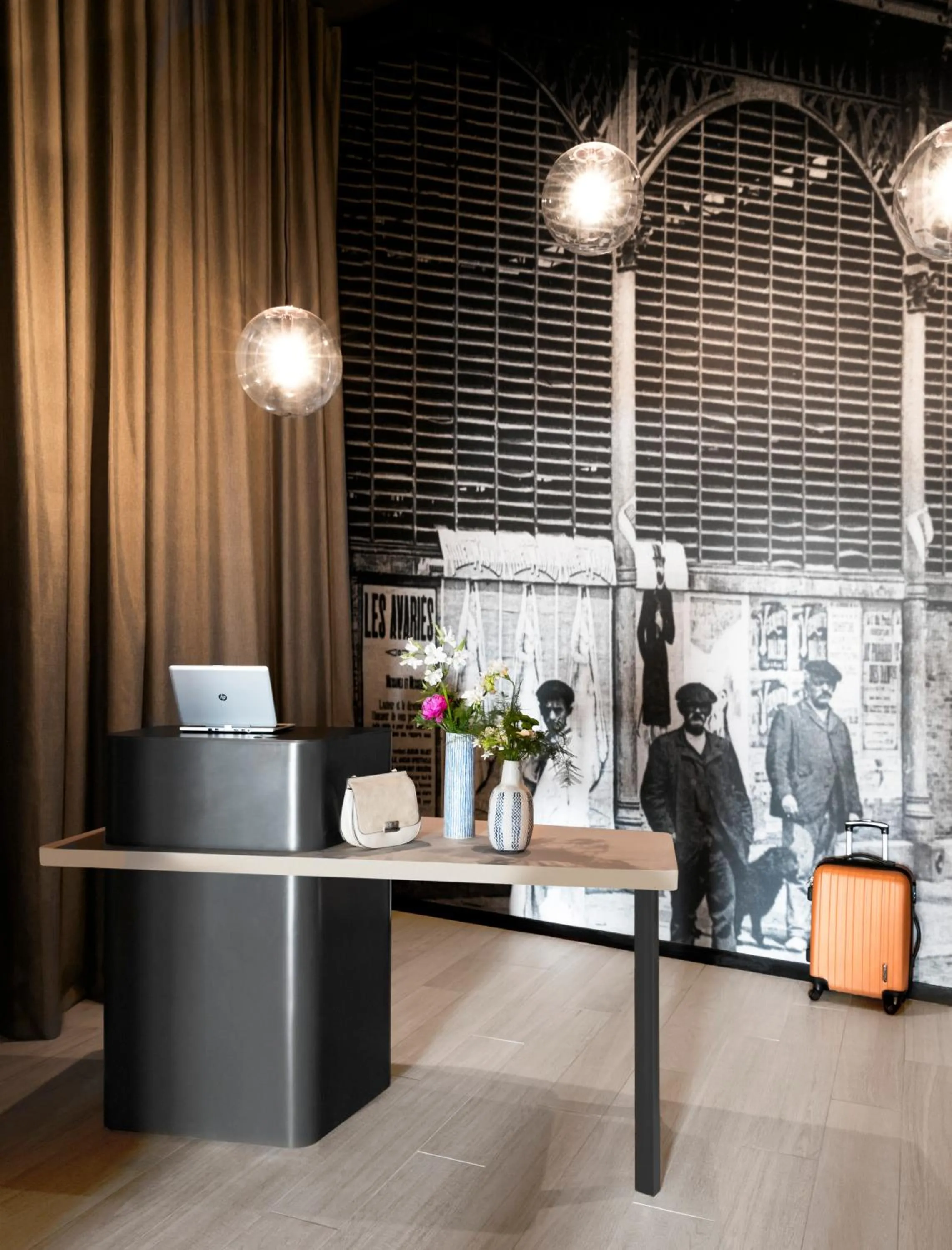 Lobby or reception in OKKO Hotels Bayonne Centre