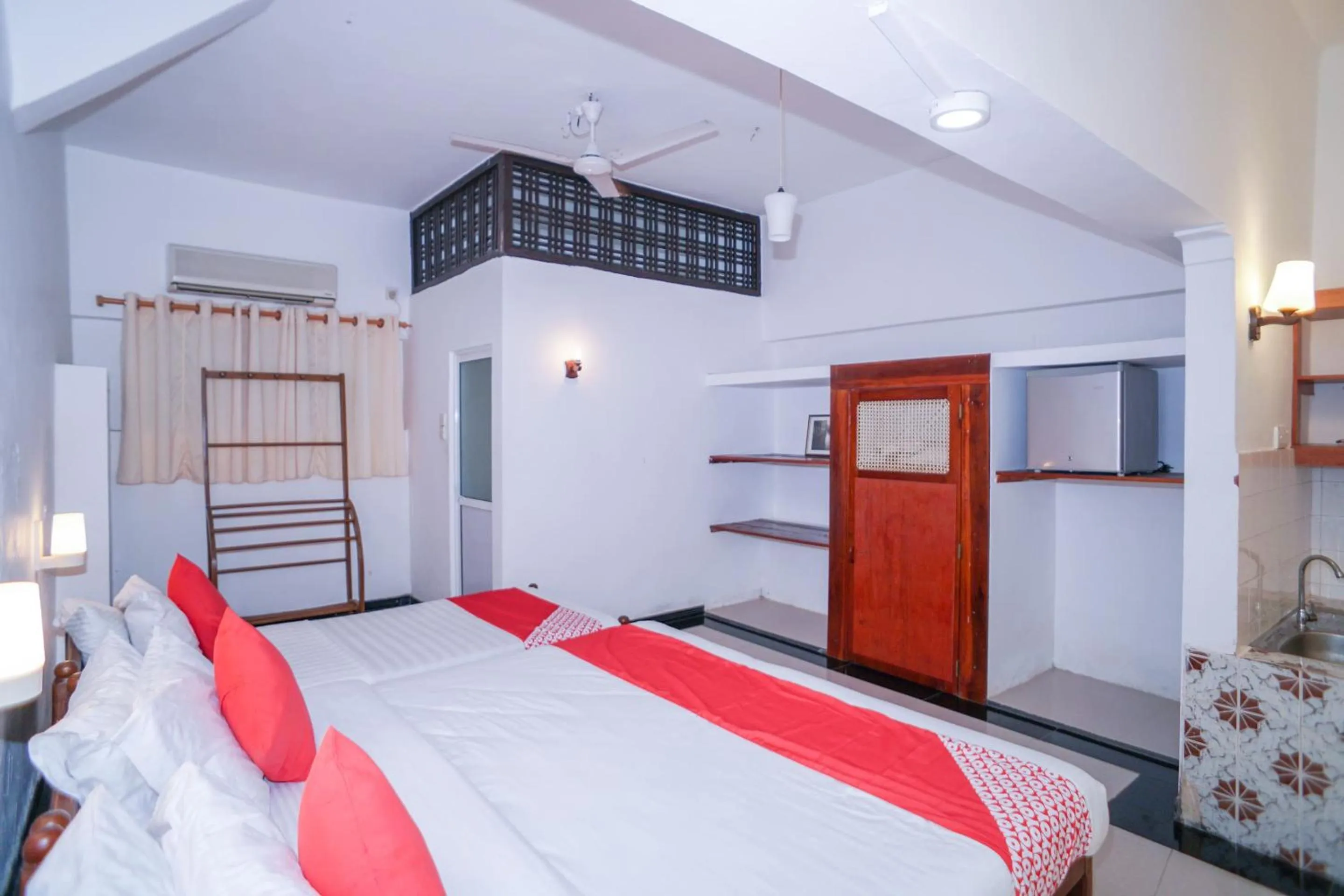 Bedroom, Bed in Sea view Beach Resort