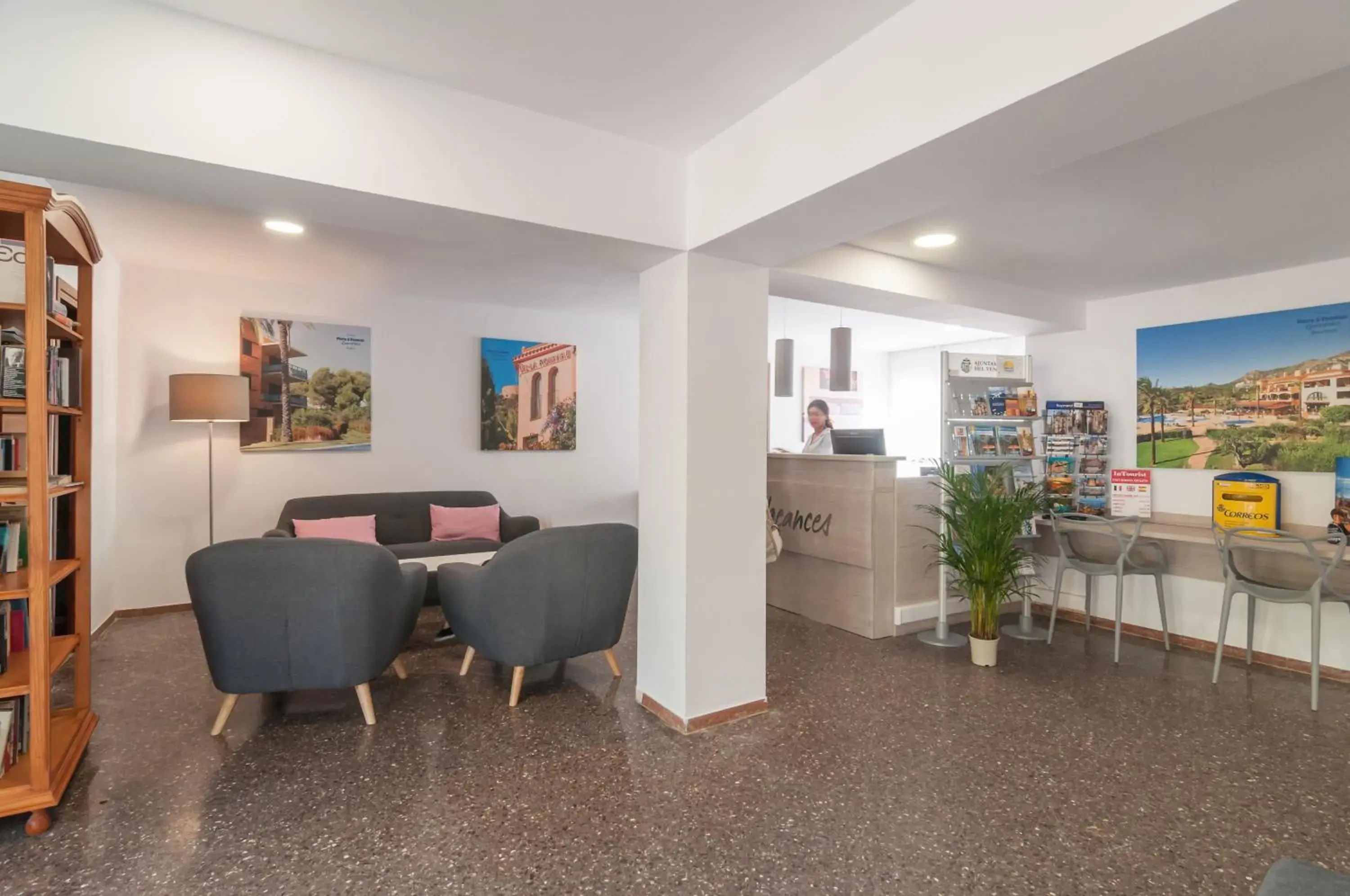 Lobby or reception in Pierre & Vacances Comarruga Lobby or reception in Pierre & Vacances Comarruga