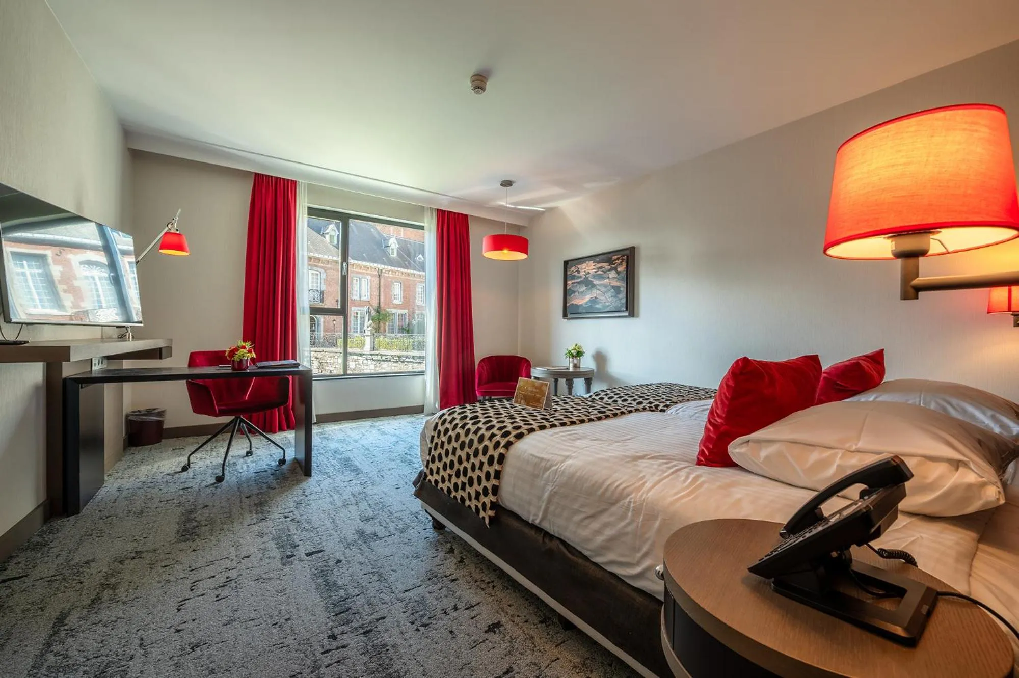 Bed in Van Der Valk Sélys Liège Hotel & Spa