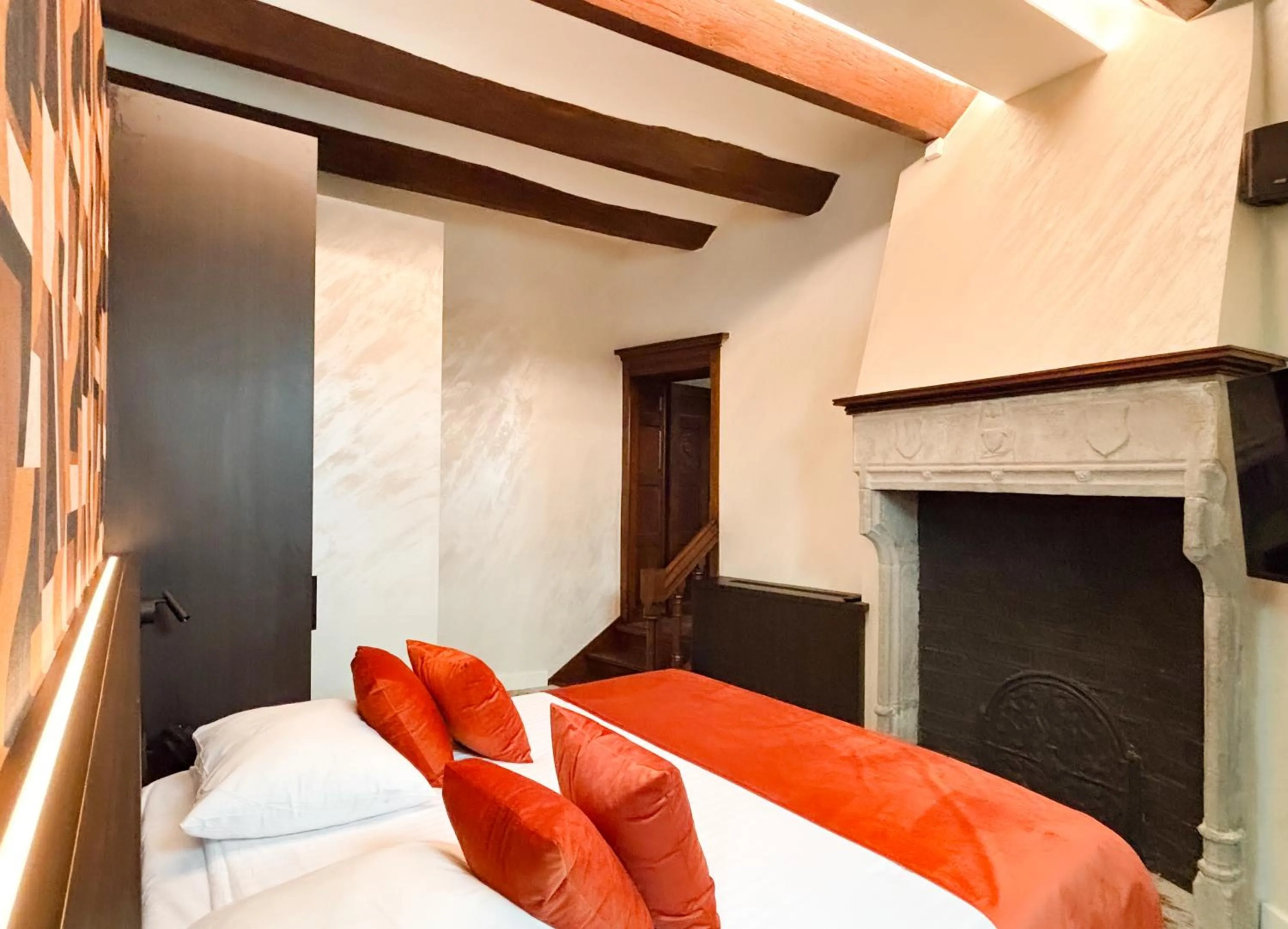 Bedroom, Bed in Van Der Valk Sélys Liège Hotel & Spa