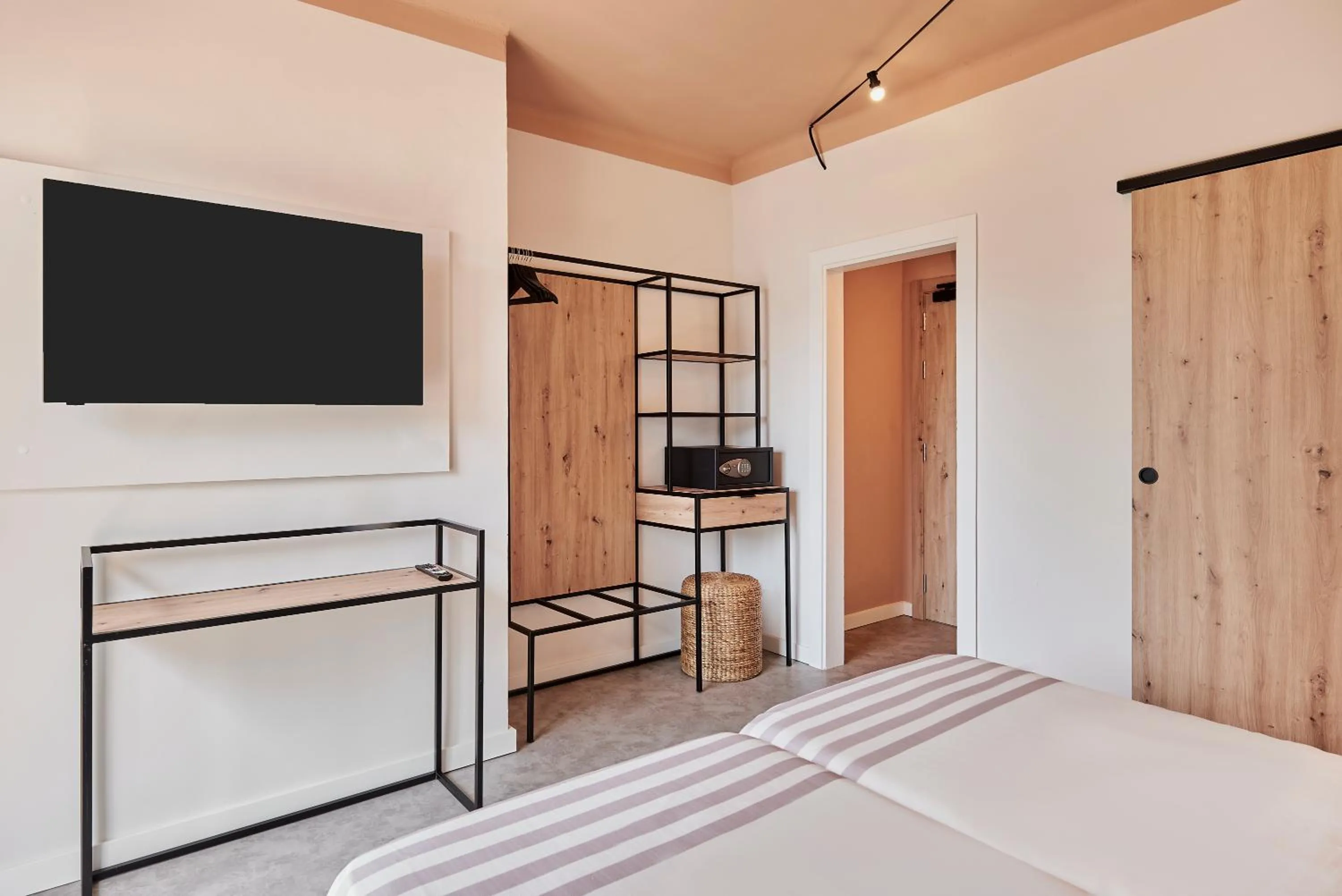 TV and multimedia, Bed in tent Lloret de Mar