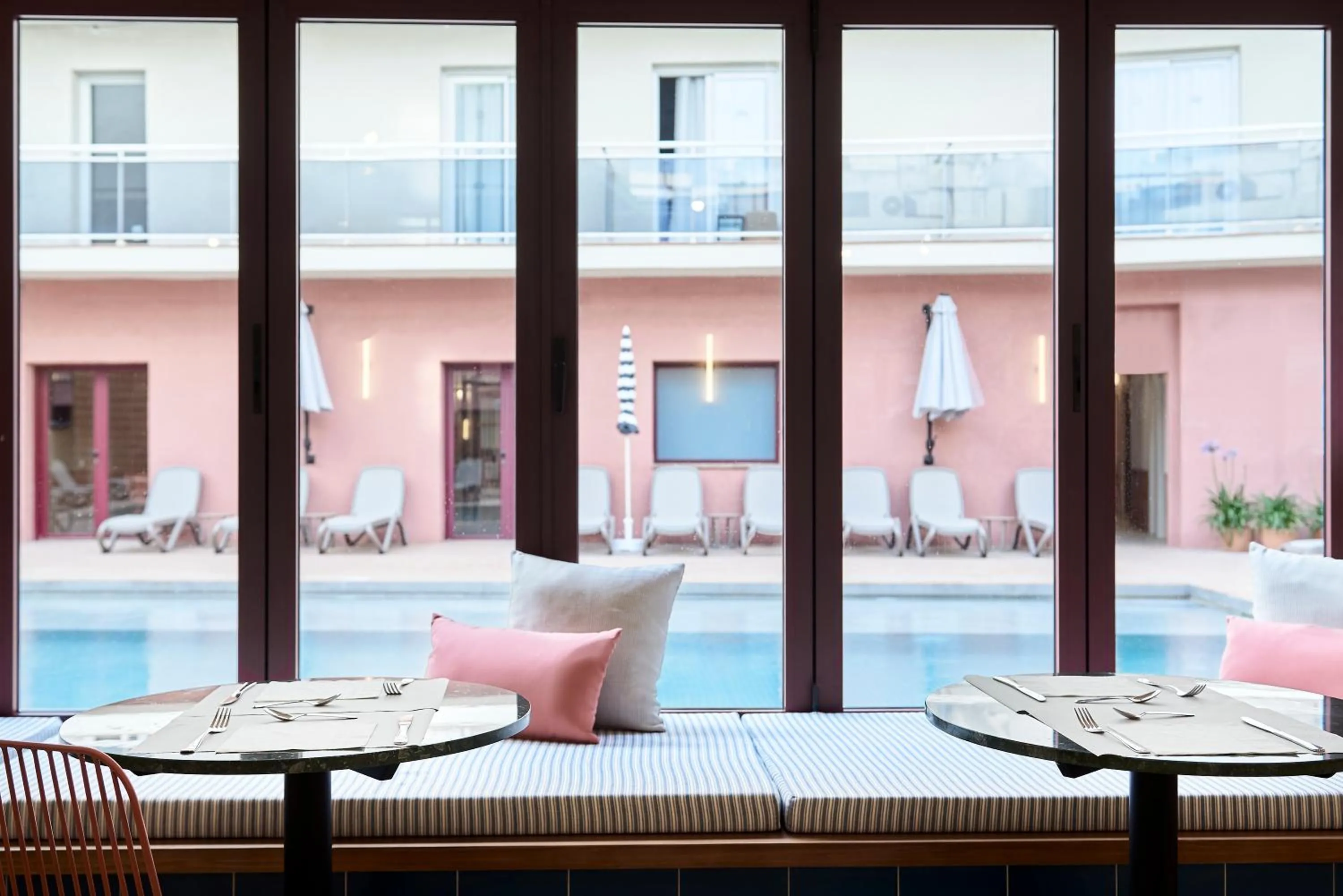 Restaurant/places to eat in tent Lloret de Mar