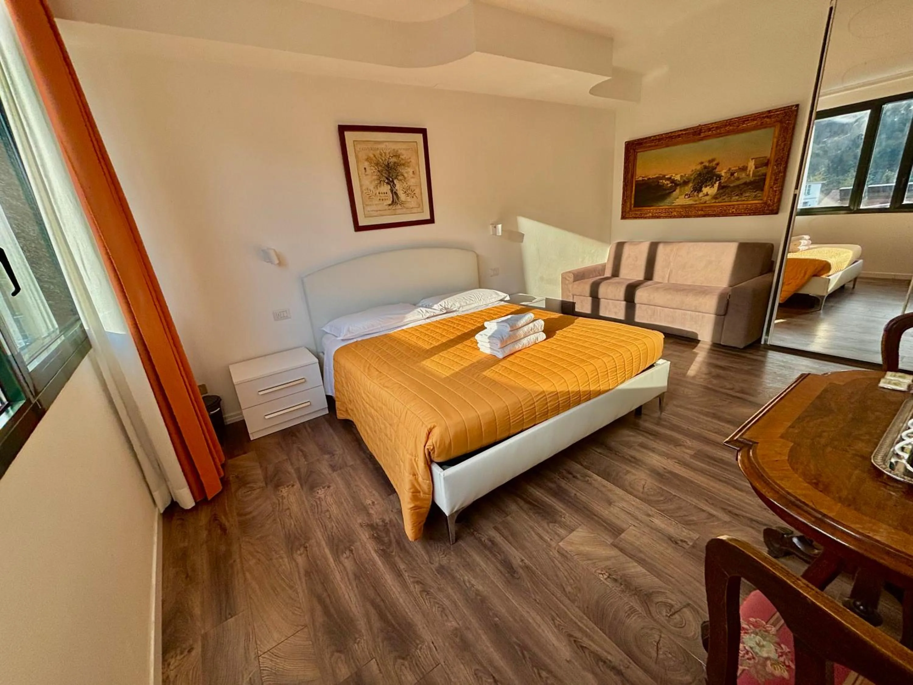 Bed in Victoria Royal Garden