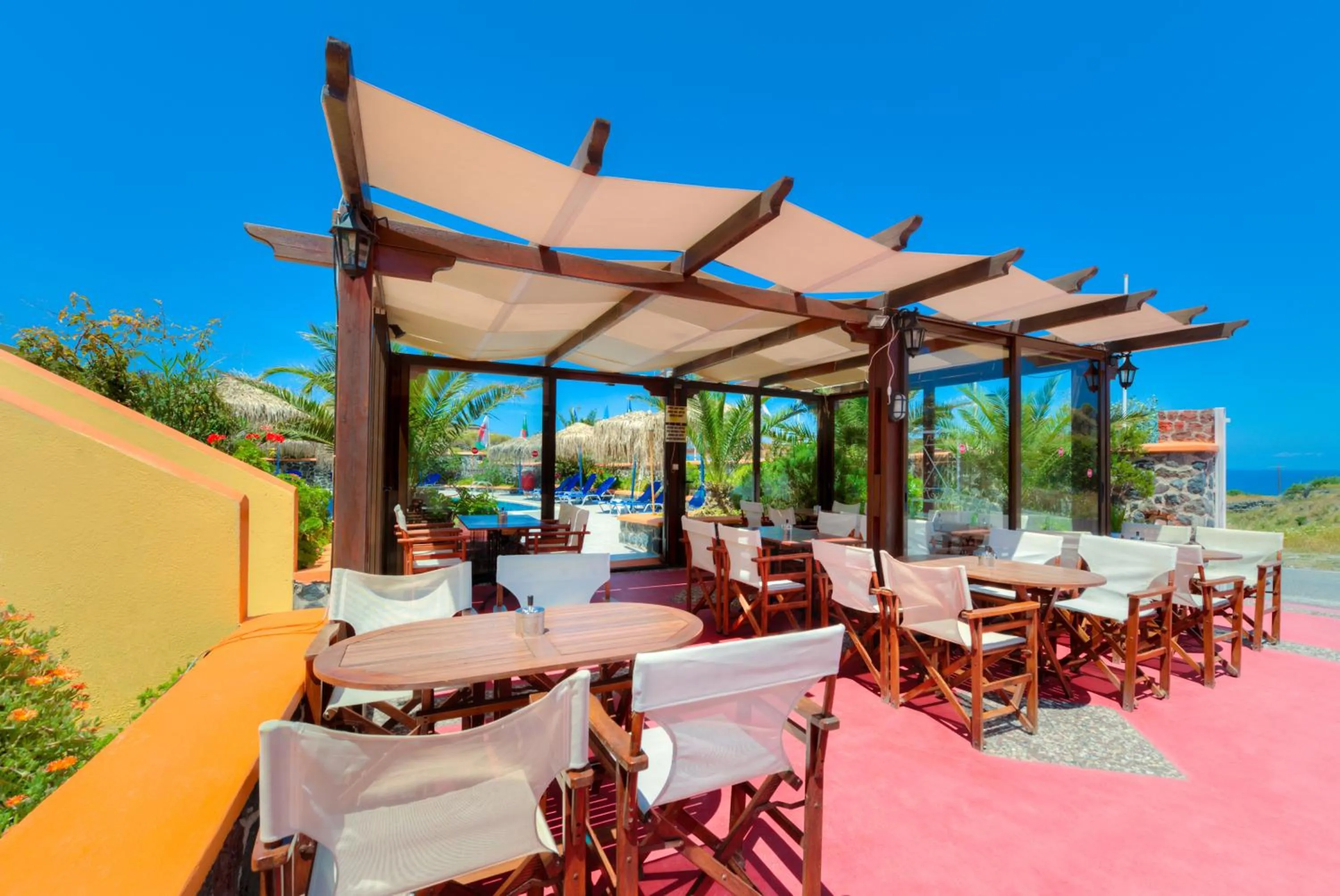 Restaurant/places to eat in Soulis Hotel