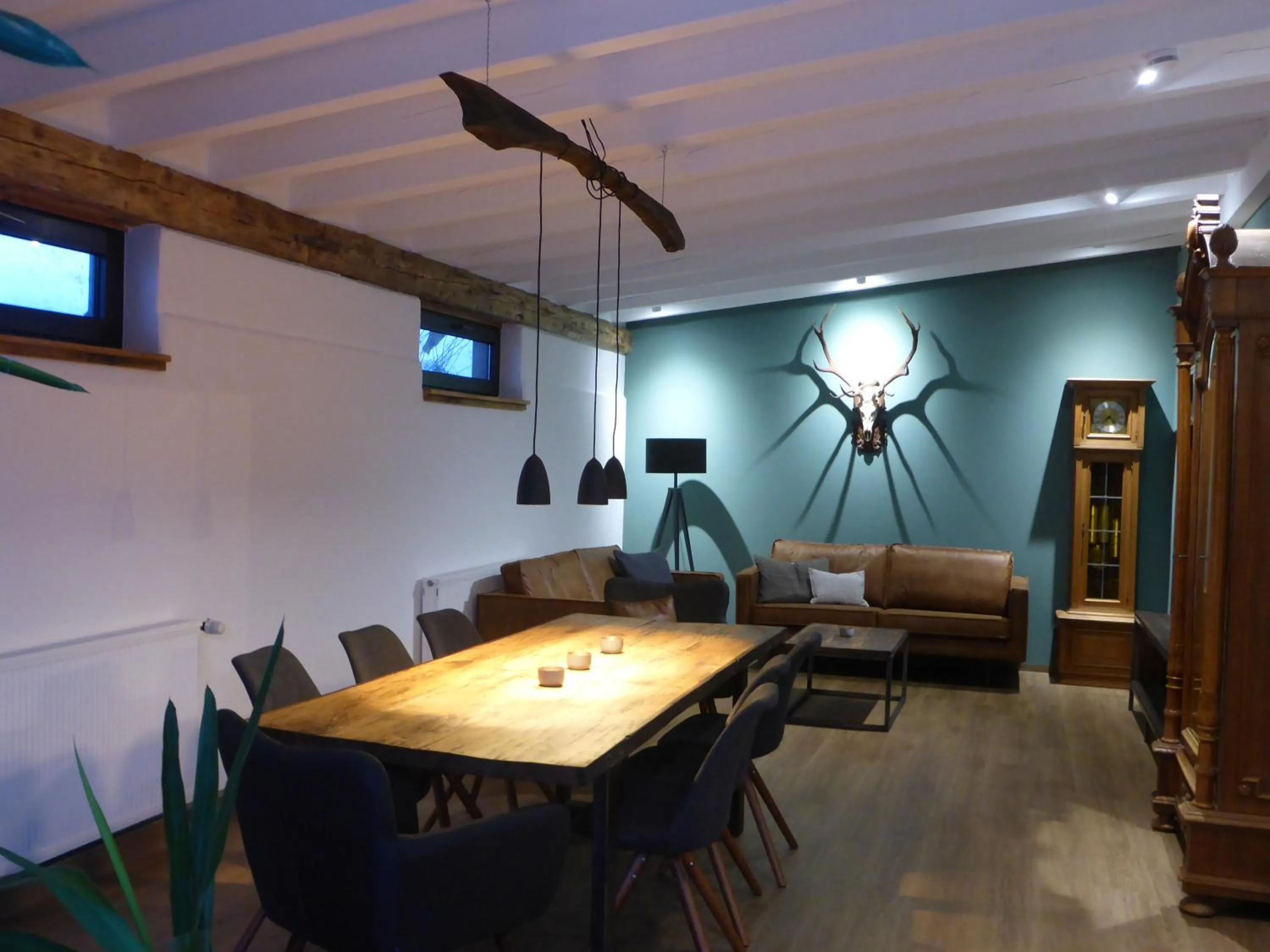 Library in Höhengasthaus Kolmenhof an der Donauquelle