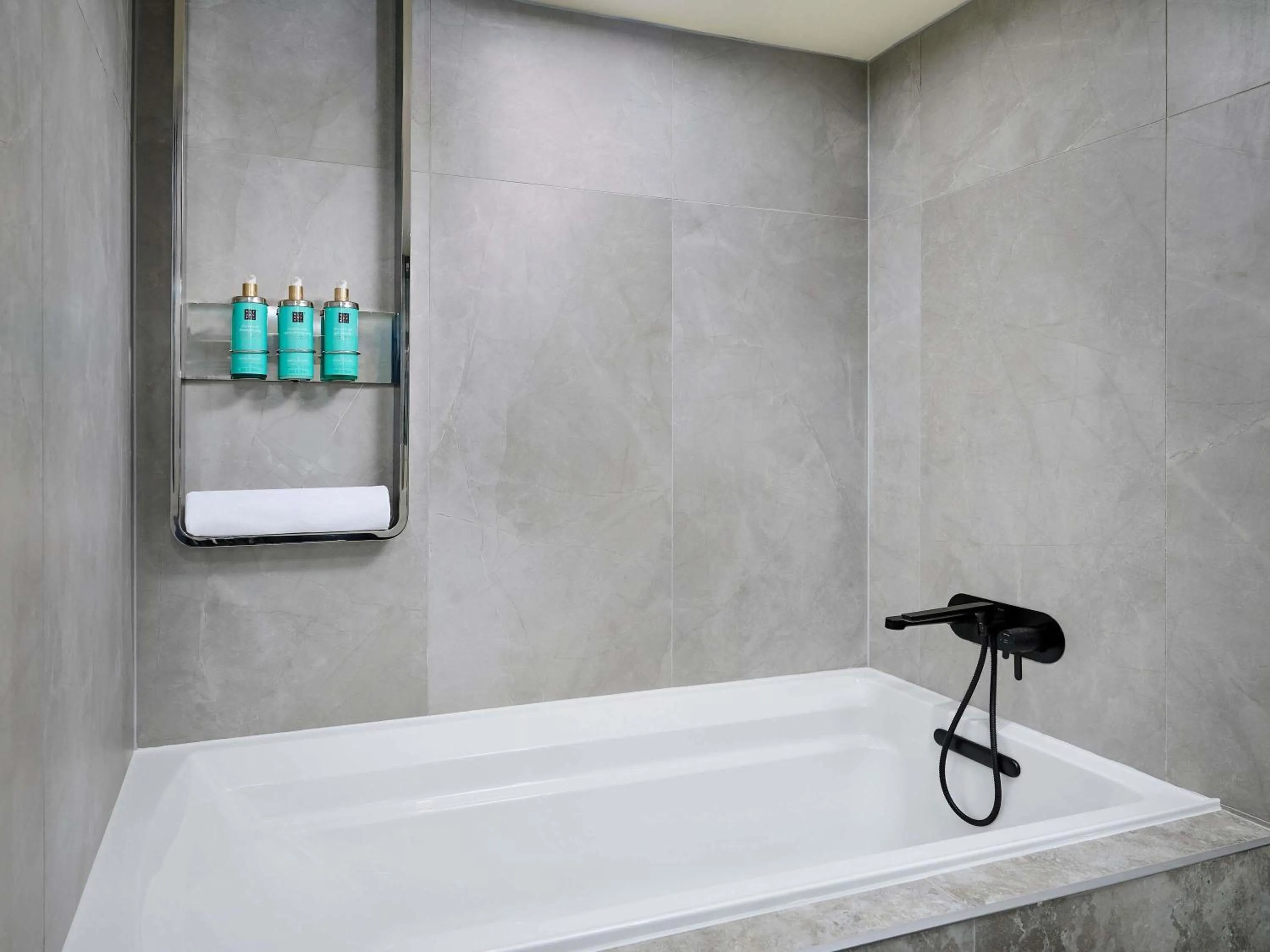 Bedroom in Novotel Toronto Vaughan Centre