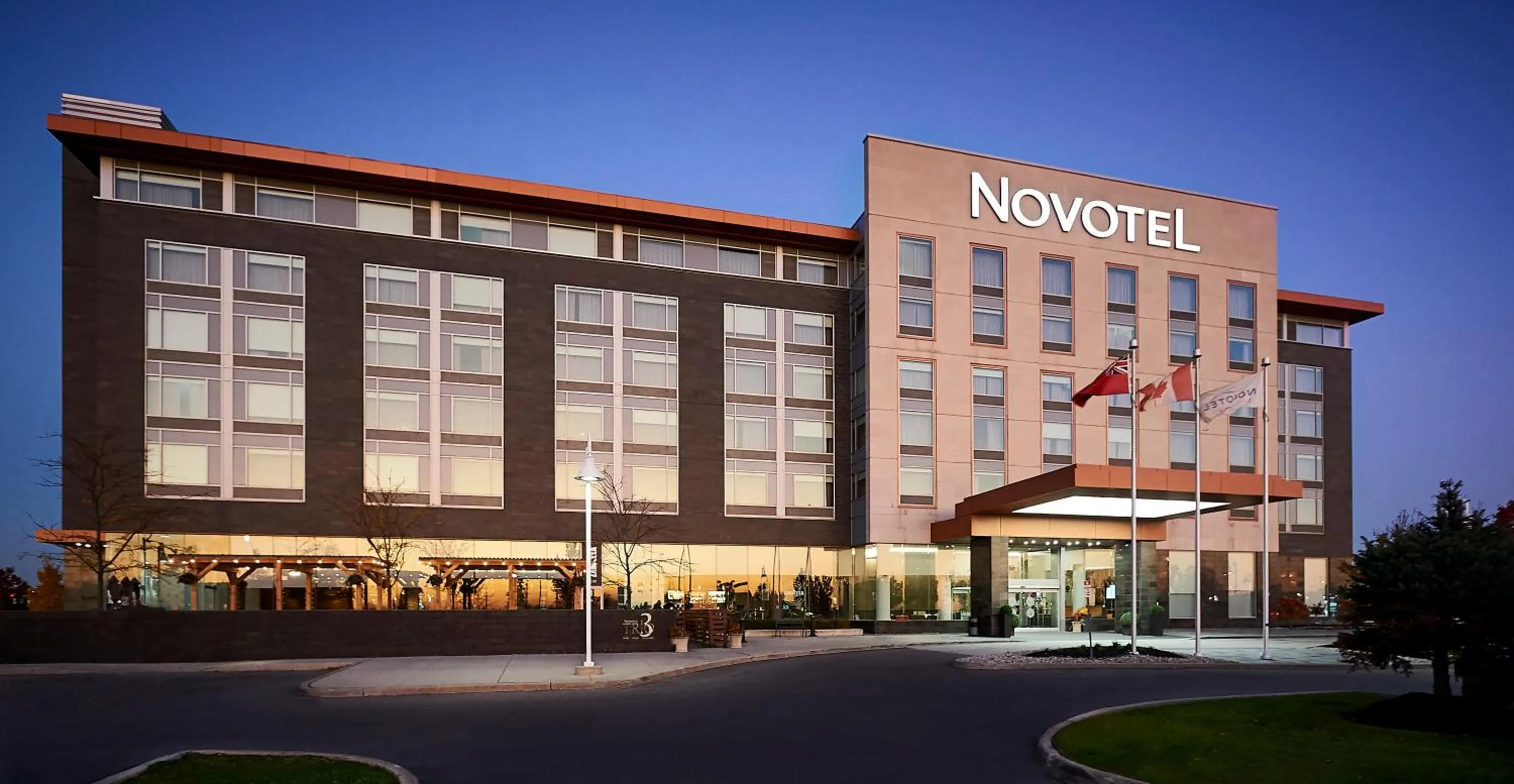 Property building in Novotel Toronto Vaughan Centre