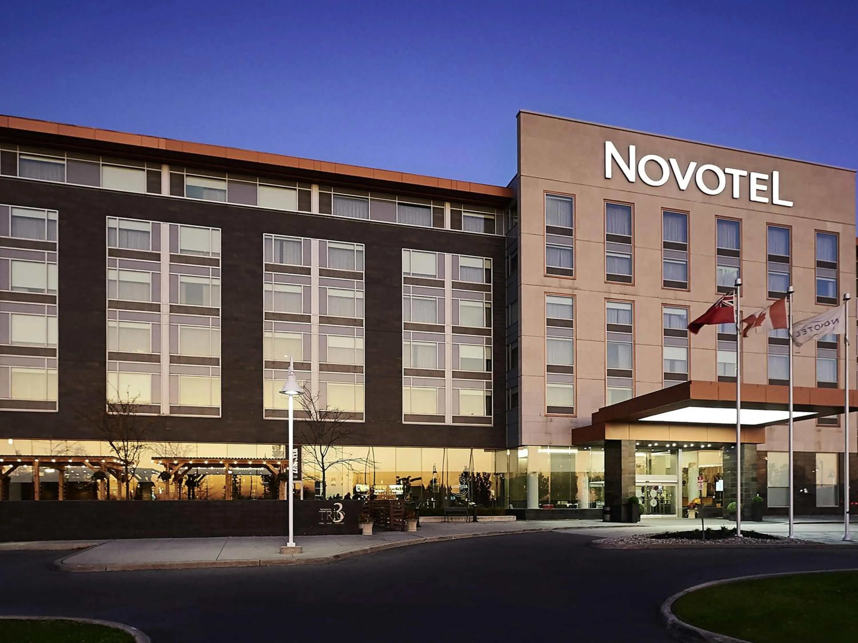Property building in Novotel Toronto Vaughan Centre