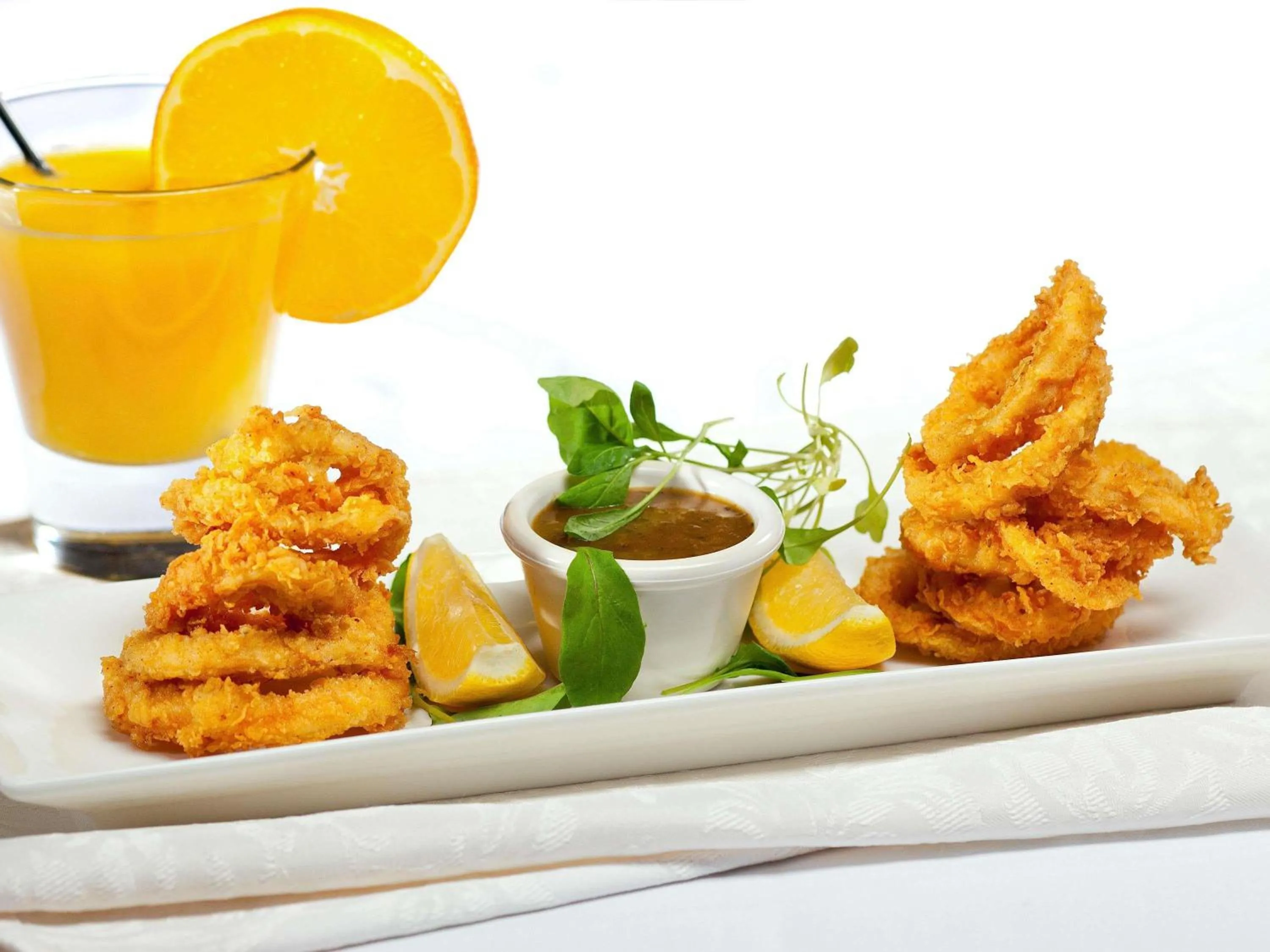 Restaurant/places to eat in Novotel Toronto Vaughan Centre