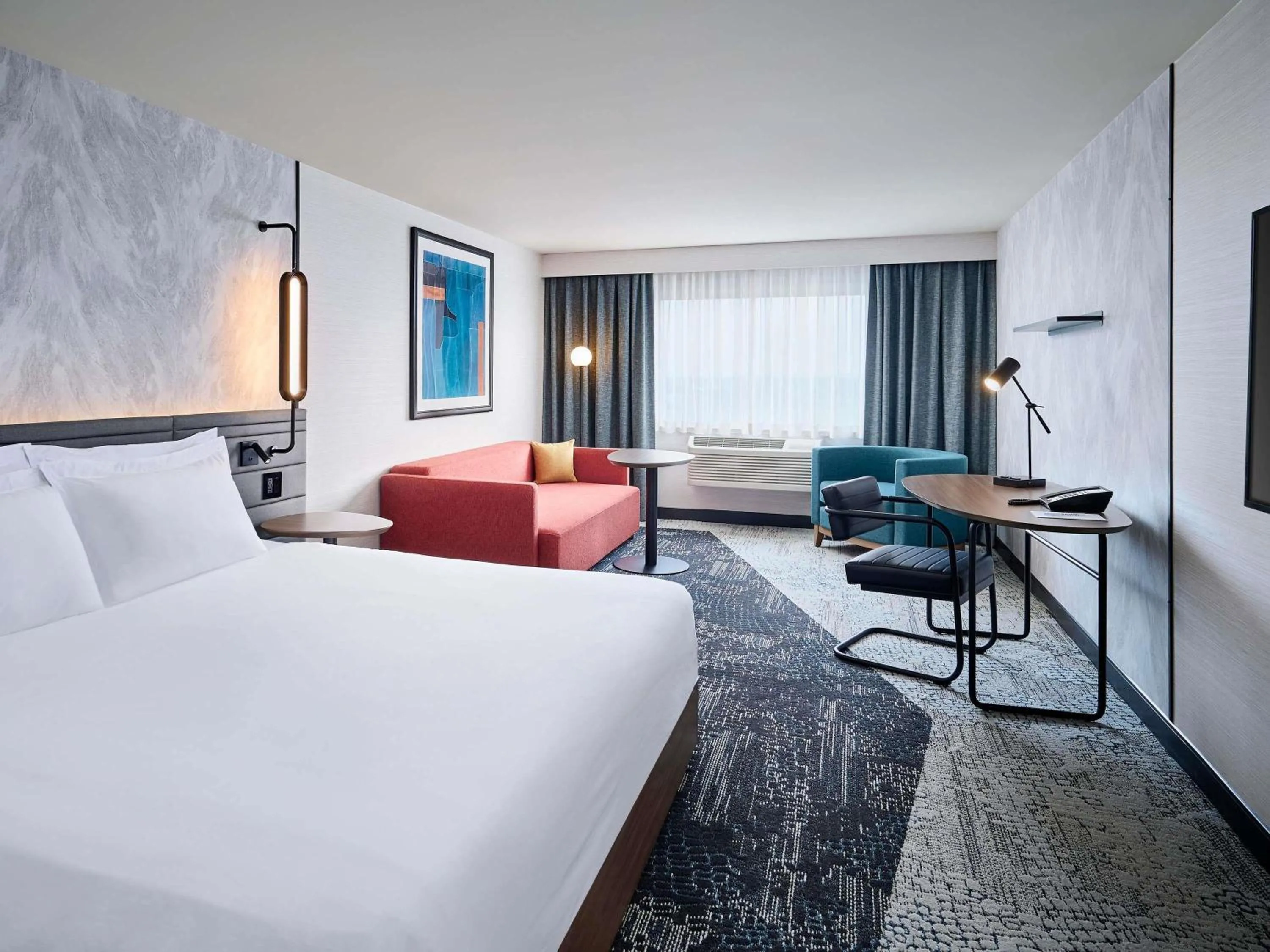 Bedroom, Bed in Novotel Toronto Vaughan Centre