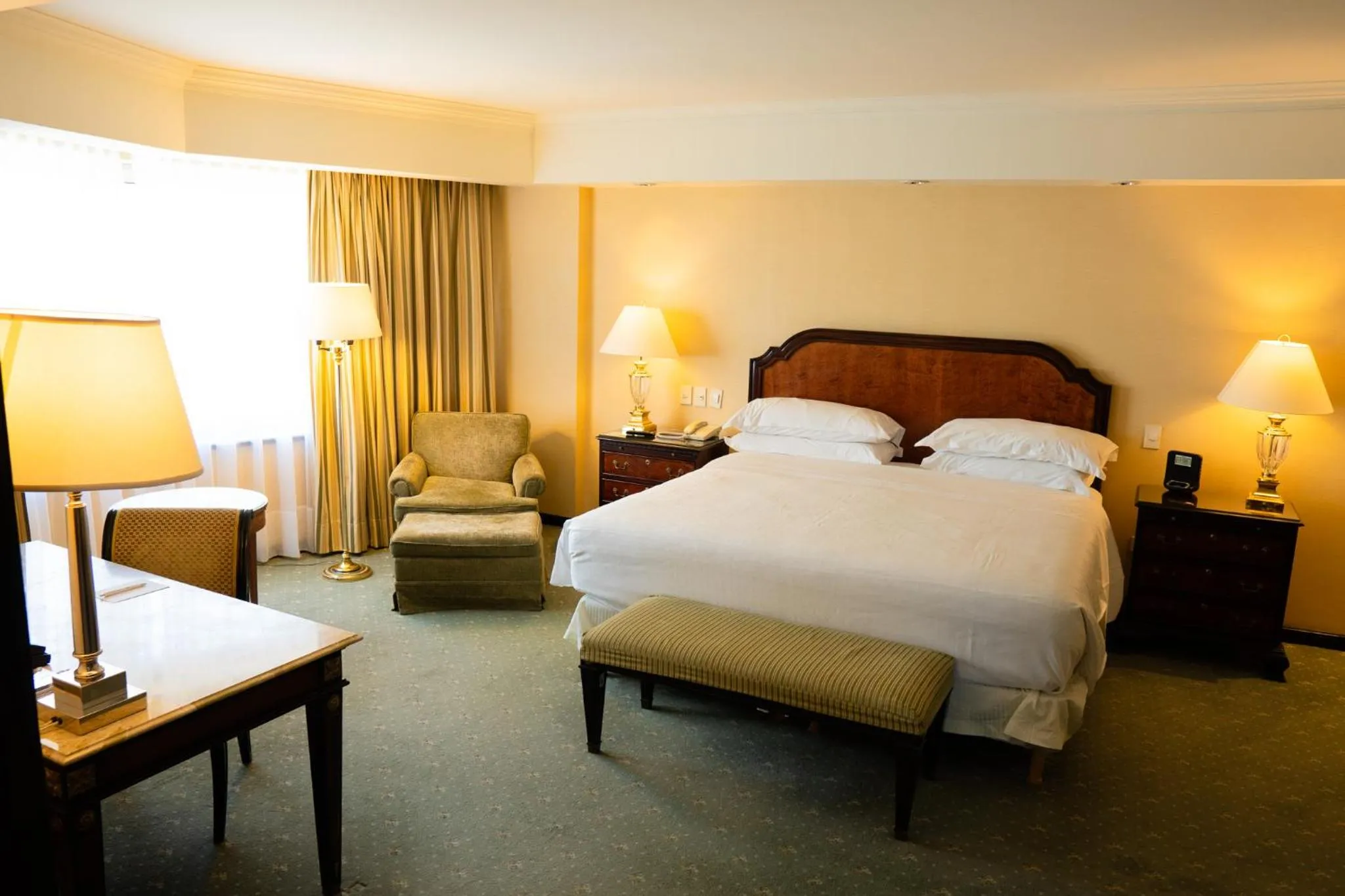 Photo of the whole room, Bed in Sheraton Santiago Hotel & Convention Center