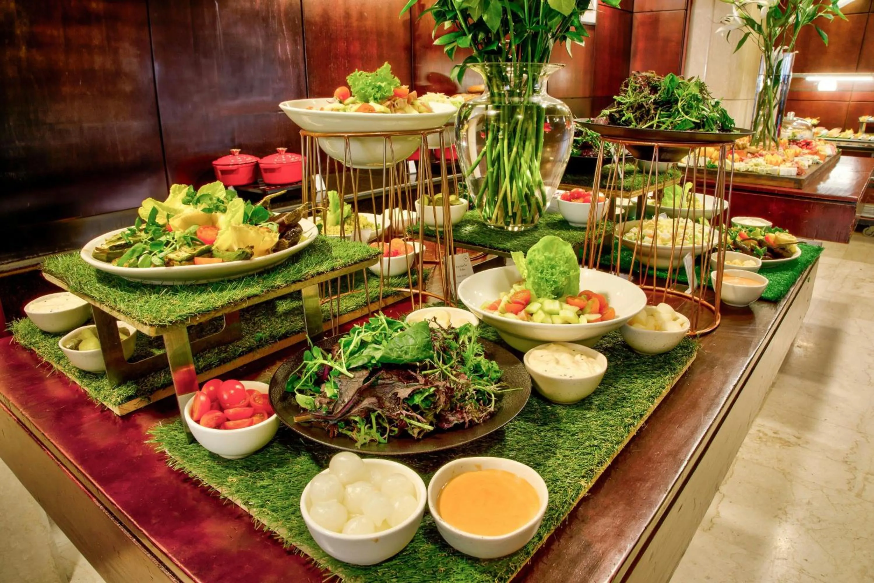 Restaurant/places to eat in Sheraton Santiago Hotel & Convention Center